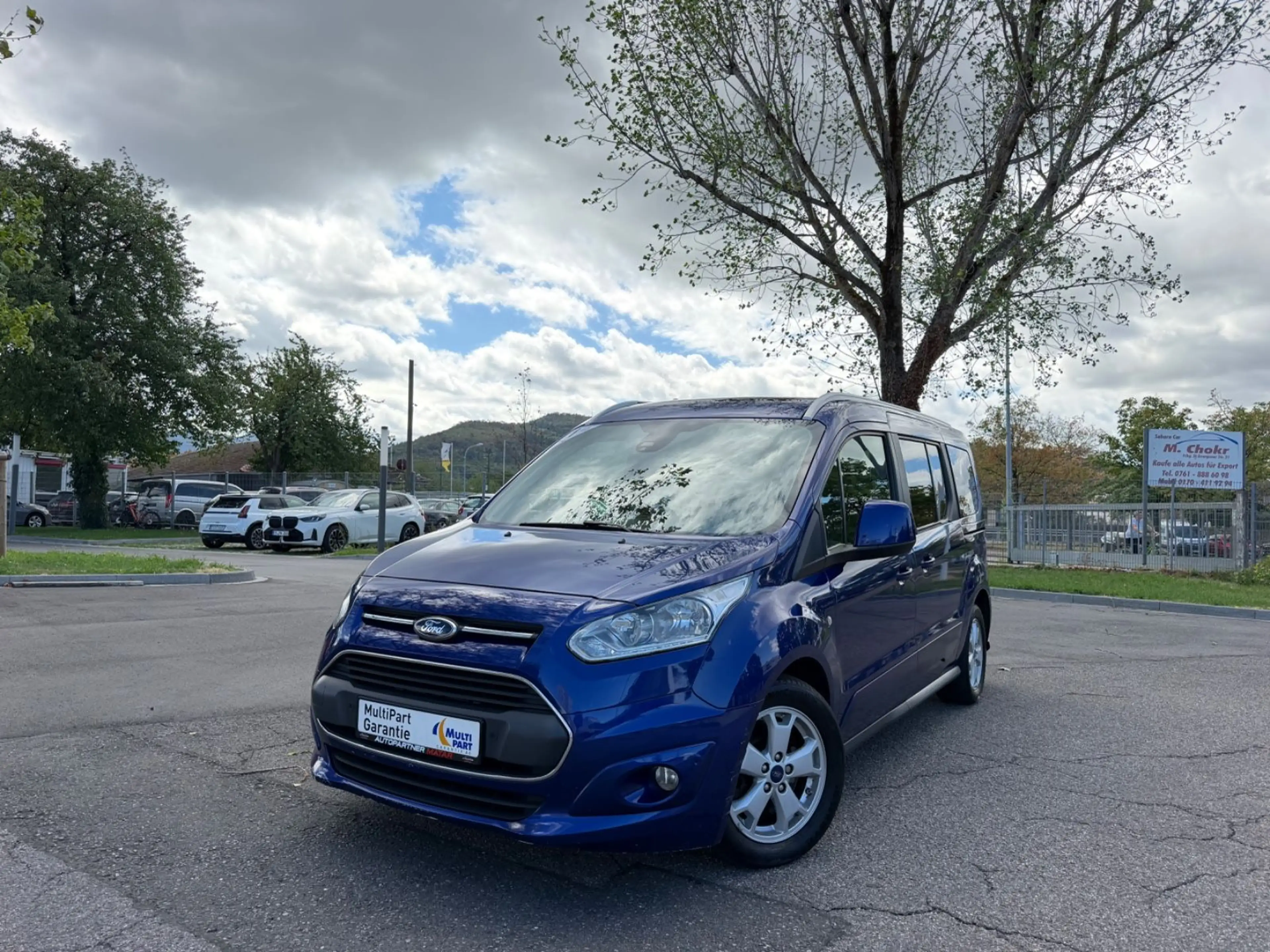 Ford Grand Tourneo Connect Titanium — photo 3