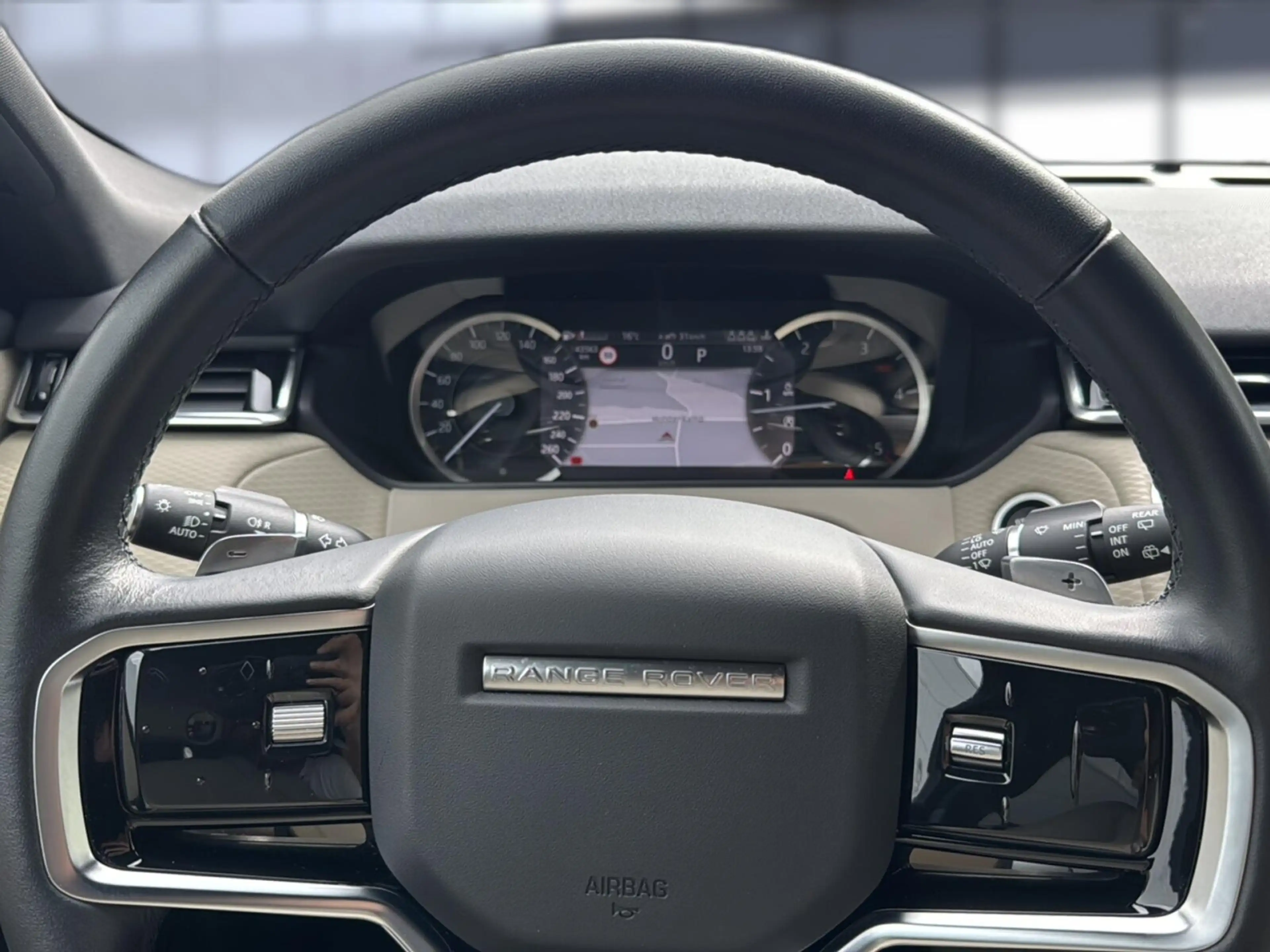 Land Rover Range Rover Velar D200 R-Dyn. SE 20"|Black — photo 11