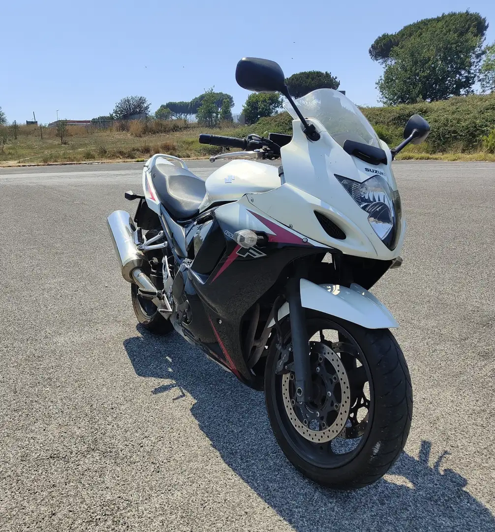 Suzuki GSX 650 Blanco - 1
