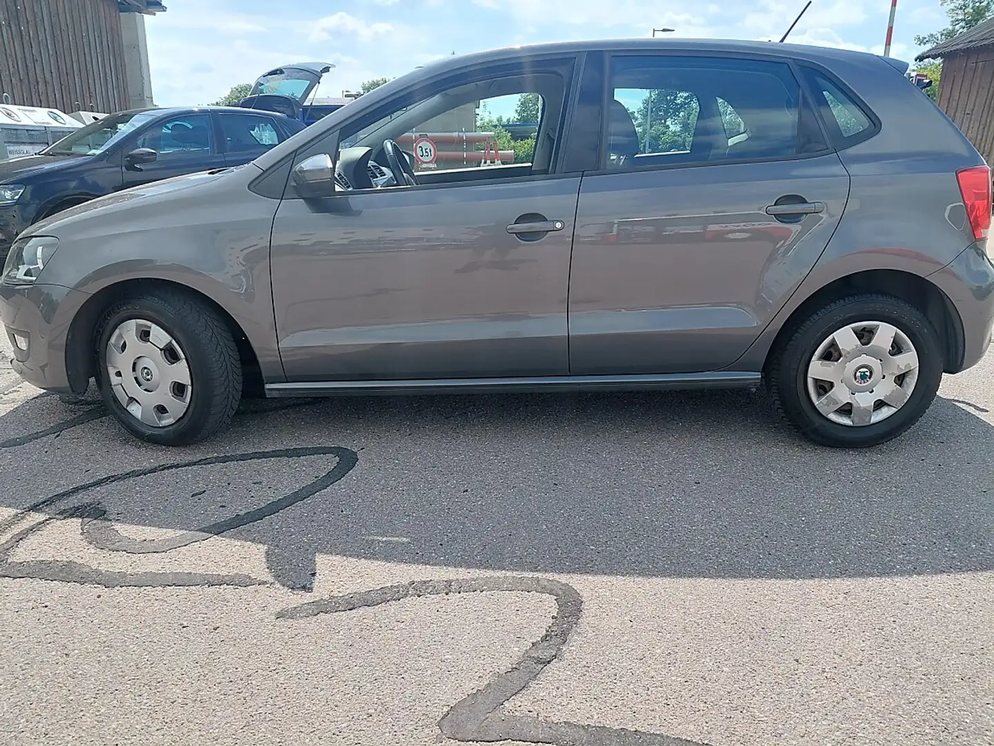 Volkswagen Polo 4FRIENDS 1,2 Grau - 2