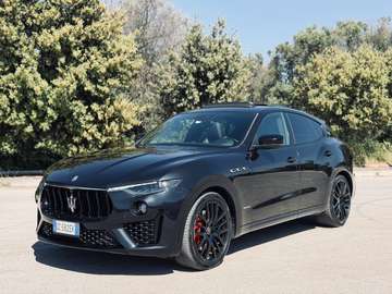 3.0 V6 Gransport 250cv auto my20