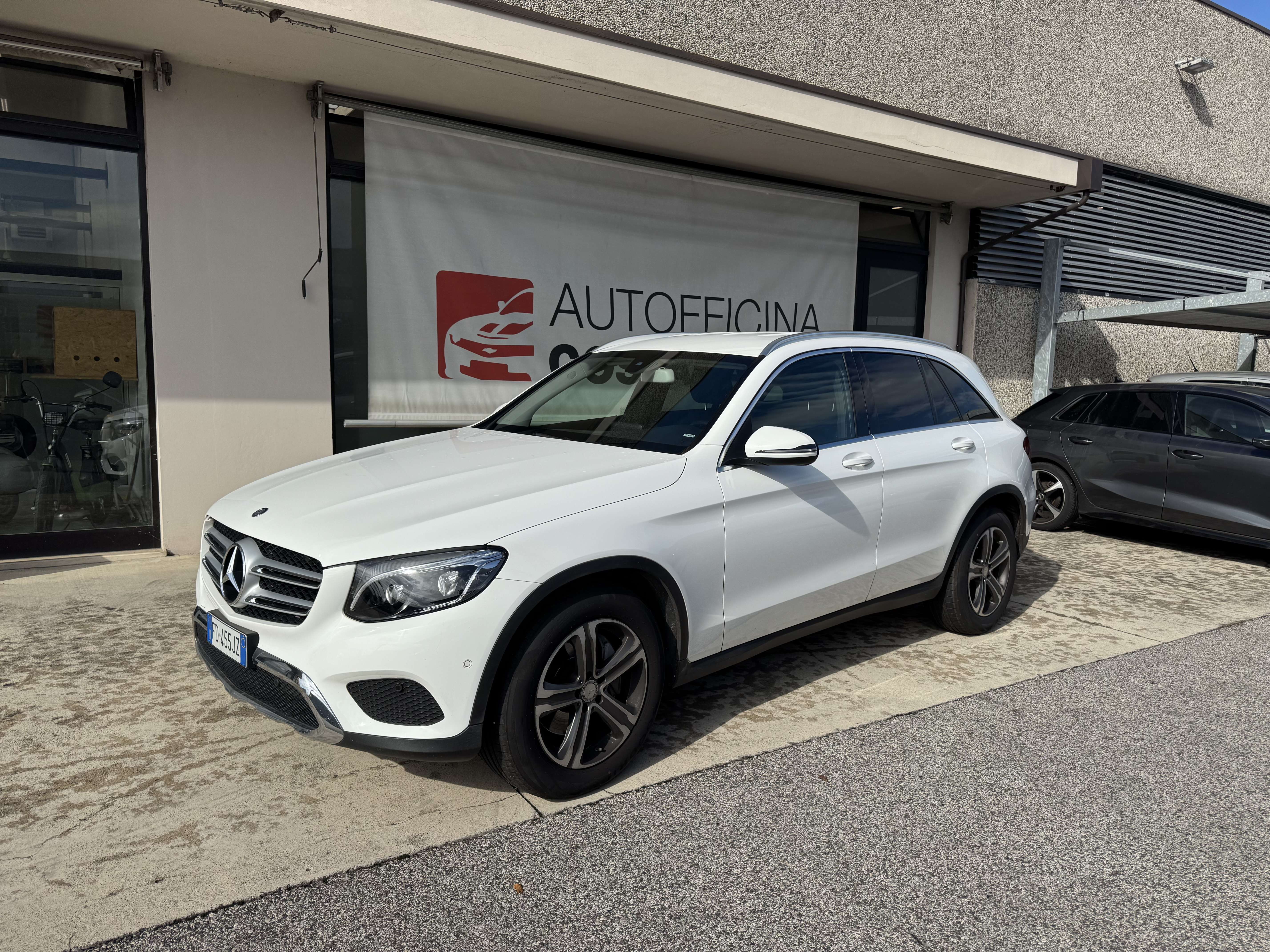 Mercedes-Benz GLC 220
