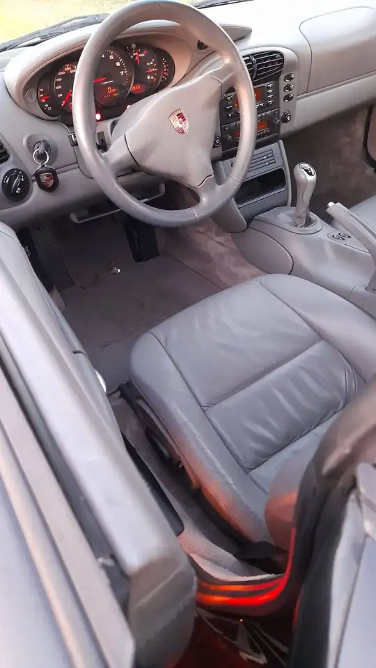 Porsche 911 Carrera 996 Coupe 3.4 Carrera 2, foto 4