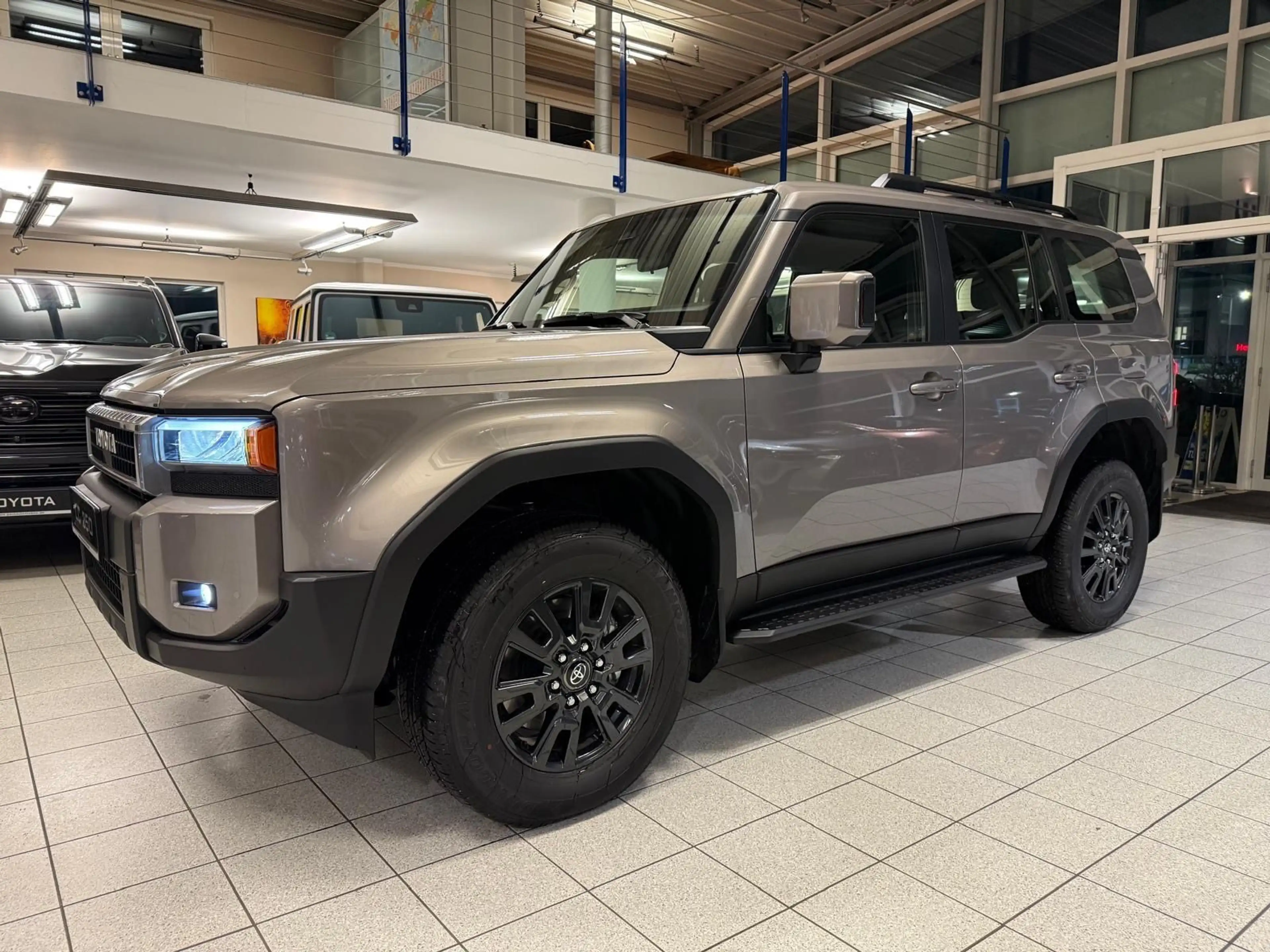 Toyota Land Cruiser 250 - COMFORT-KAMERA-NAVIGATION — photo 3