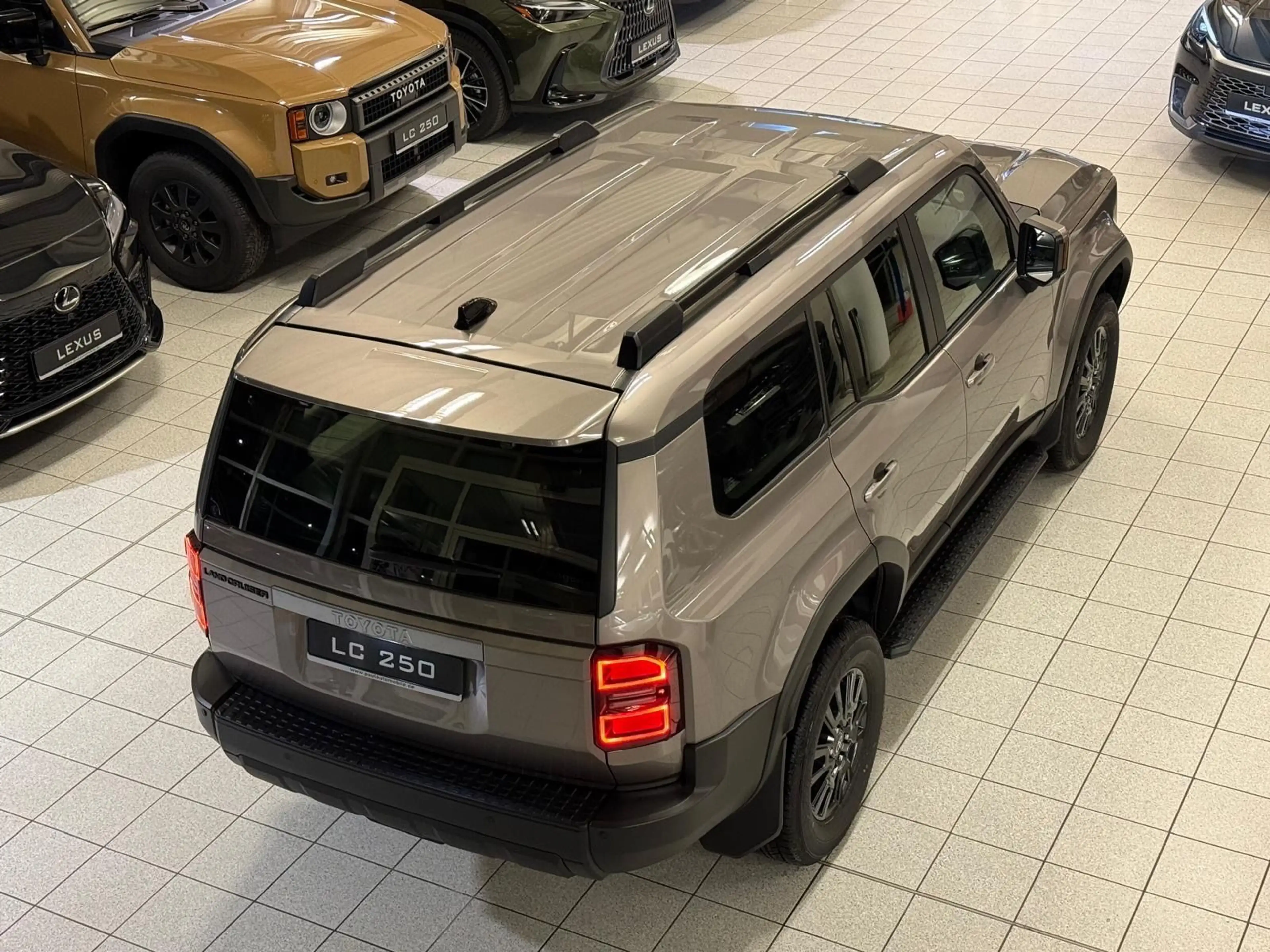 Toyota Land Cruiser 250 - COMFORT-KAMERA-NAVIGATION — photo 9