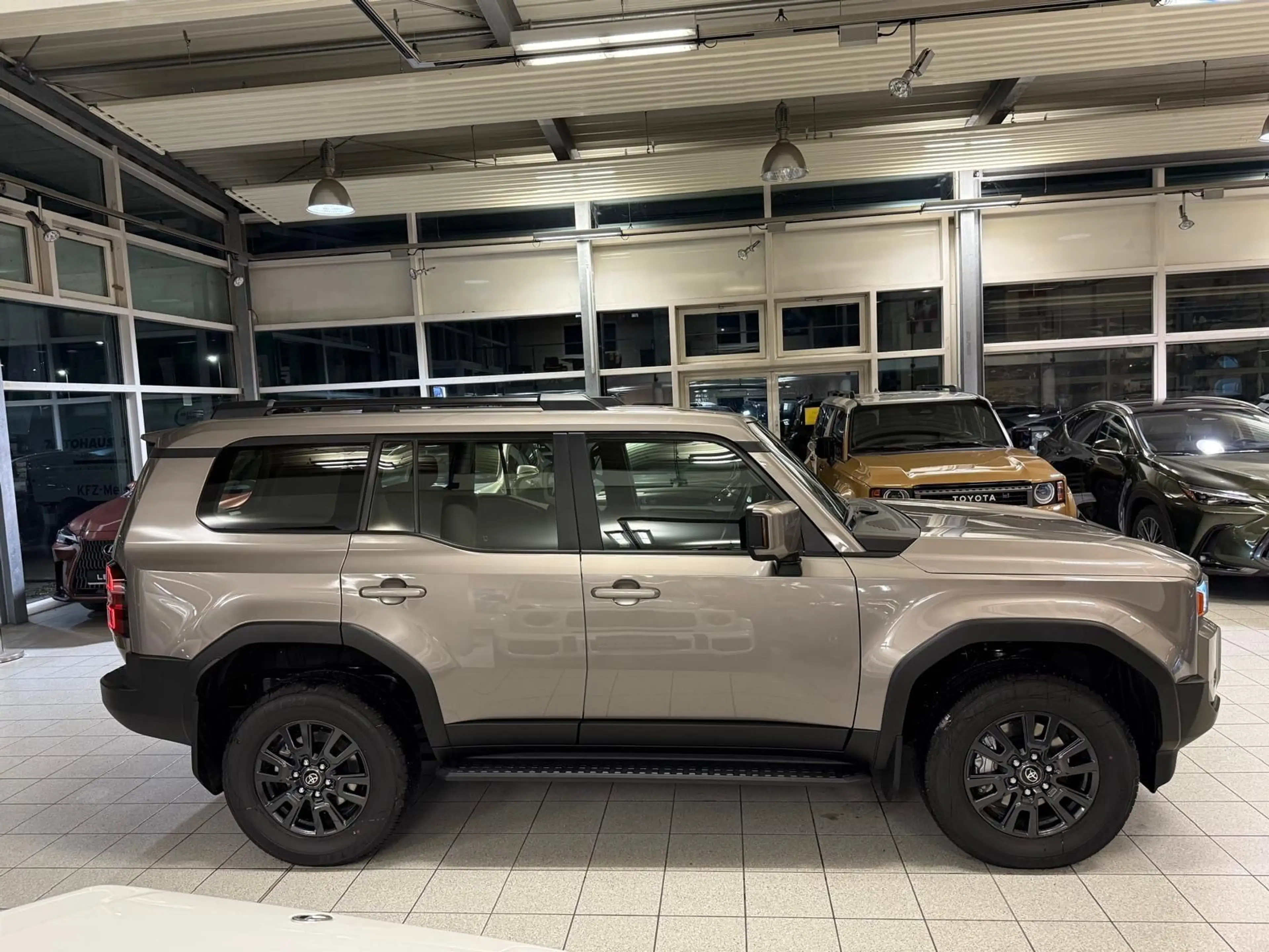 Toyota Land Cruiser 250 - COMFORT-KAMERA-NAVIGATION — photo 6