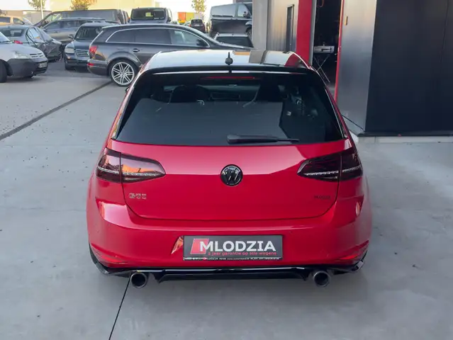 Volkswagen Golf view 5