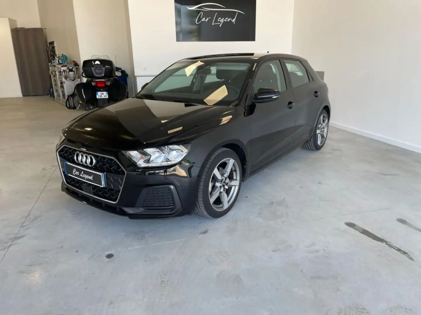 Audi A1 30 TFSI 110 ch S tronic 7 Business line Noir - 1