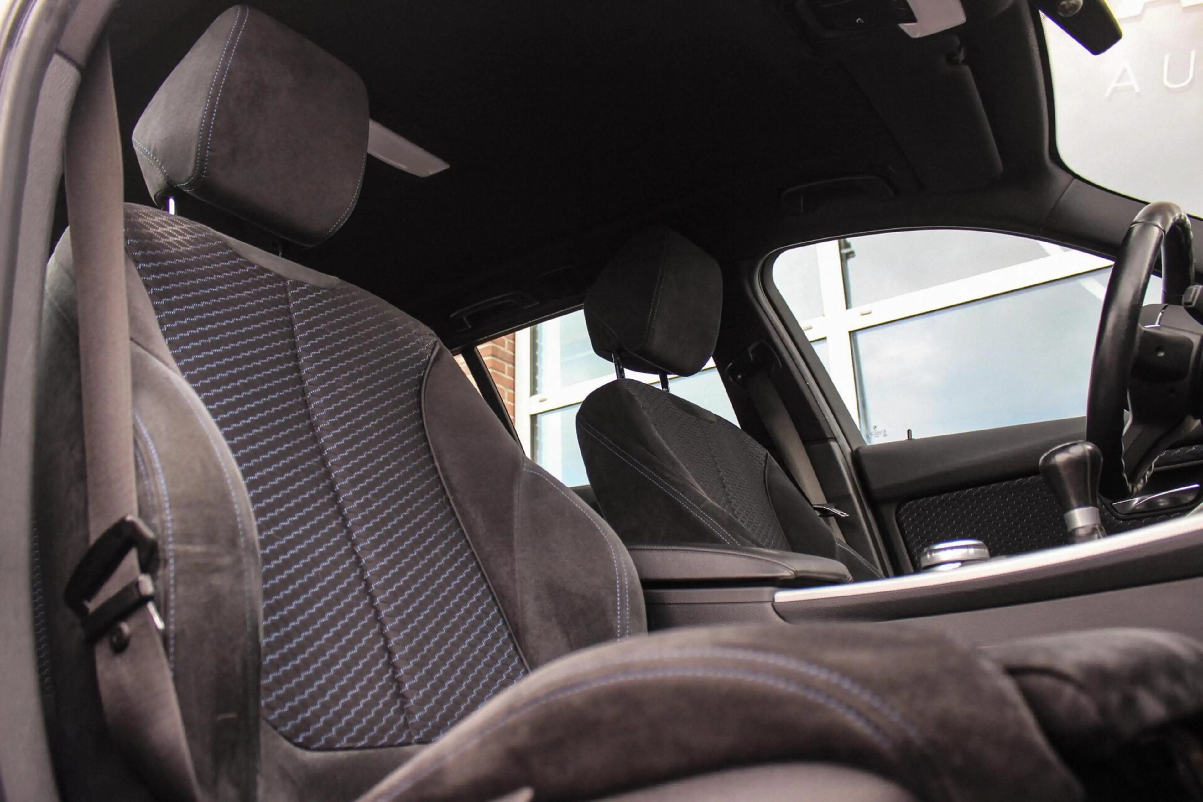 BMW 316 3-serie Touring 316i Limited Series M Sport | NL a — photo 16