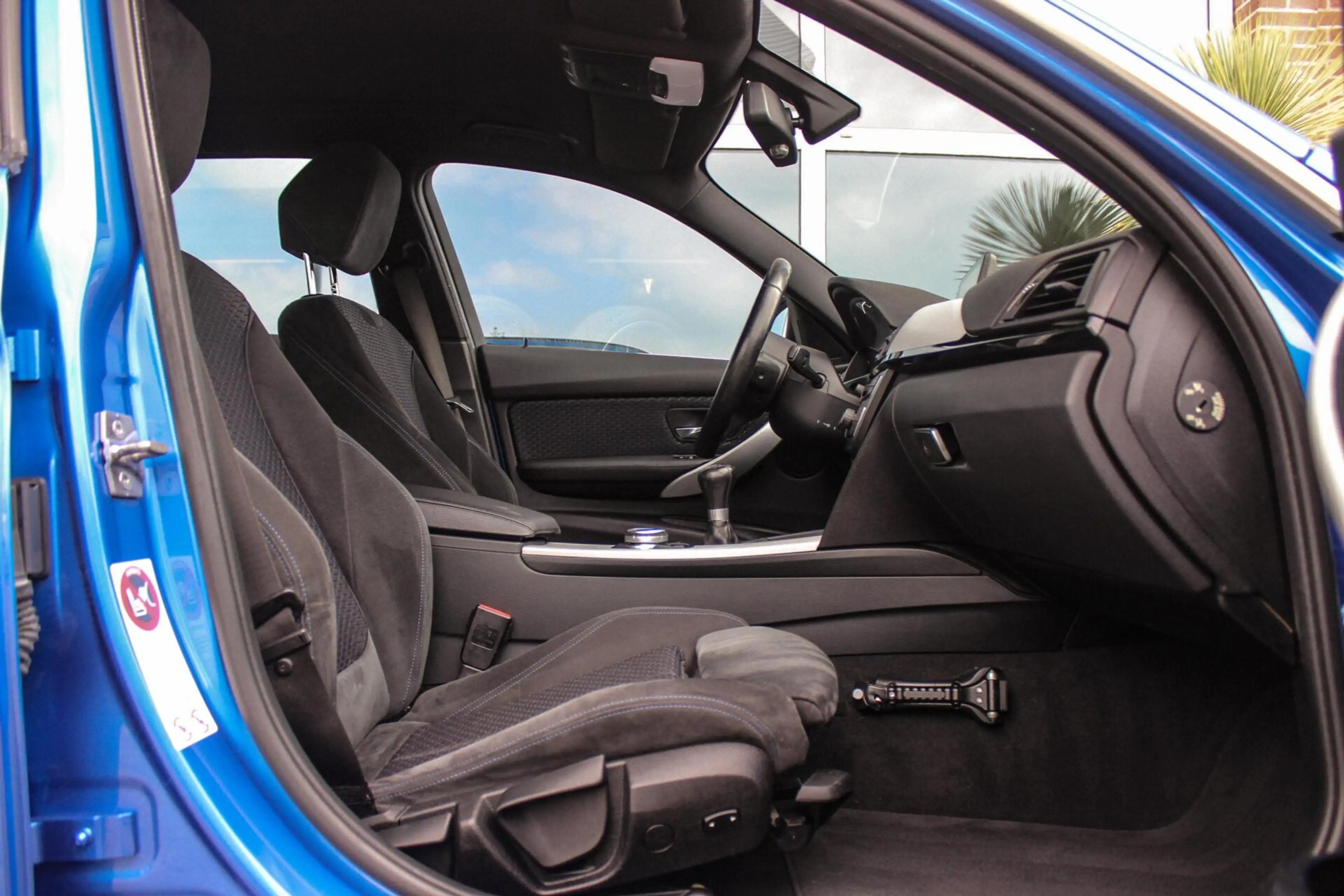 BMW 316 3-serie Touring 316i Limited Series M Sport | NL a — photo 15