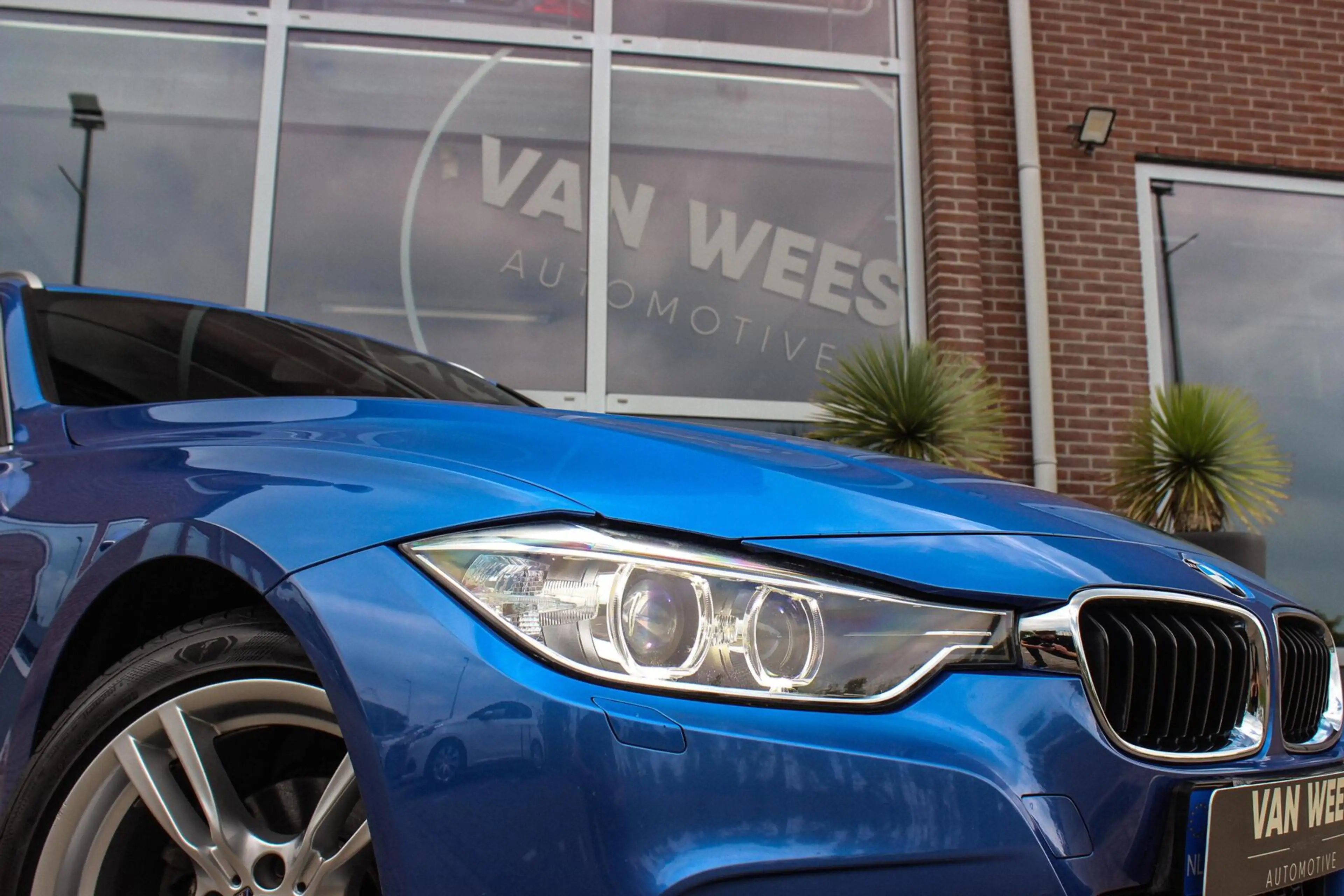 BMW 316 3-serie Touring 316i Limited Series M Sport | NL a — photo 48