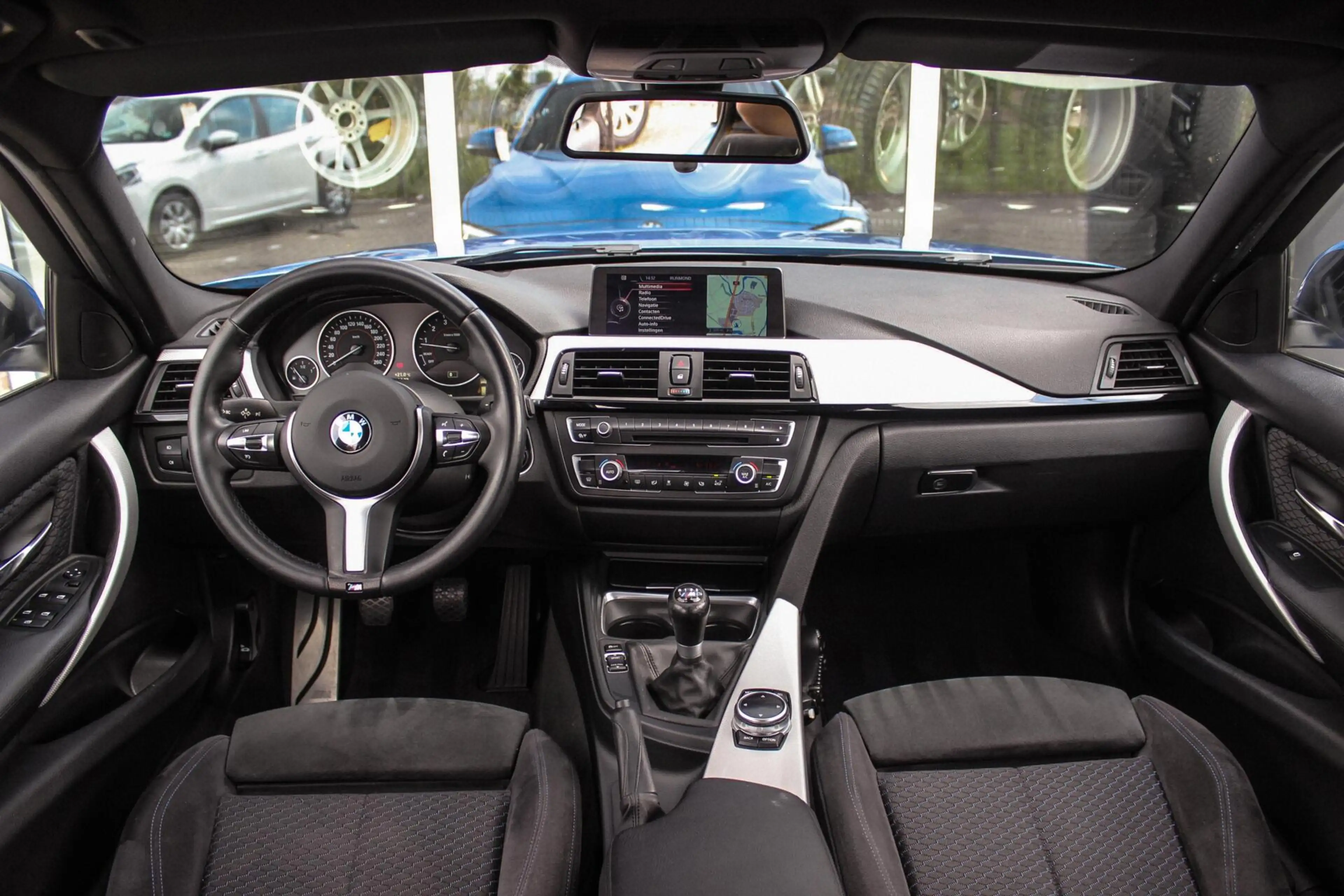 BMW 316 3-serie Touring 316i Limited Series M Sport | NL a — photo 3