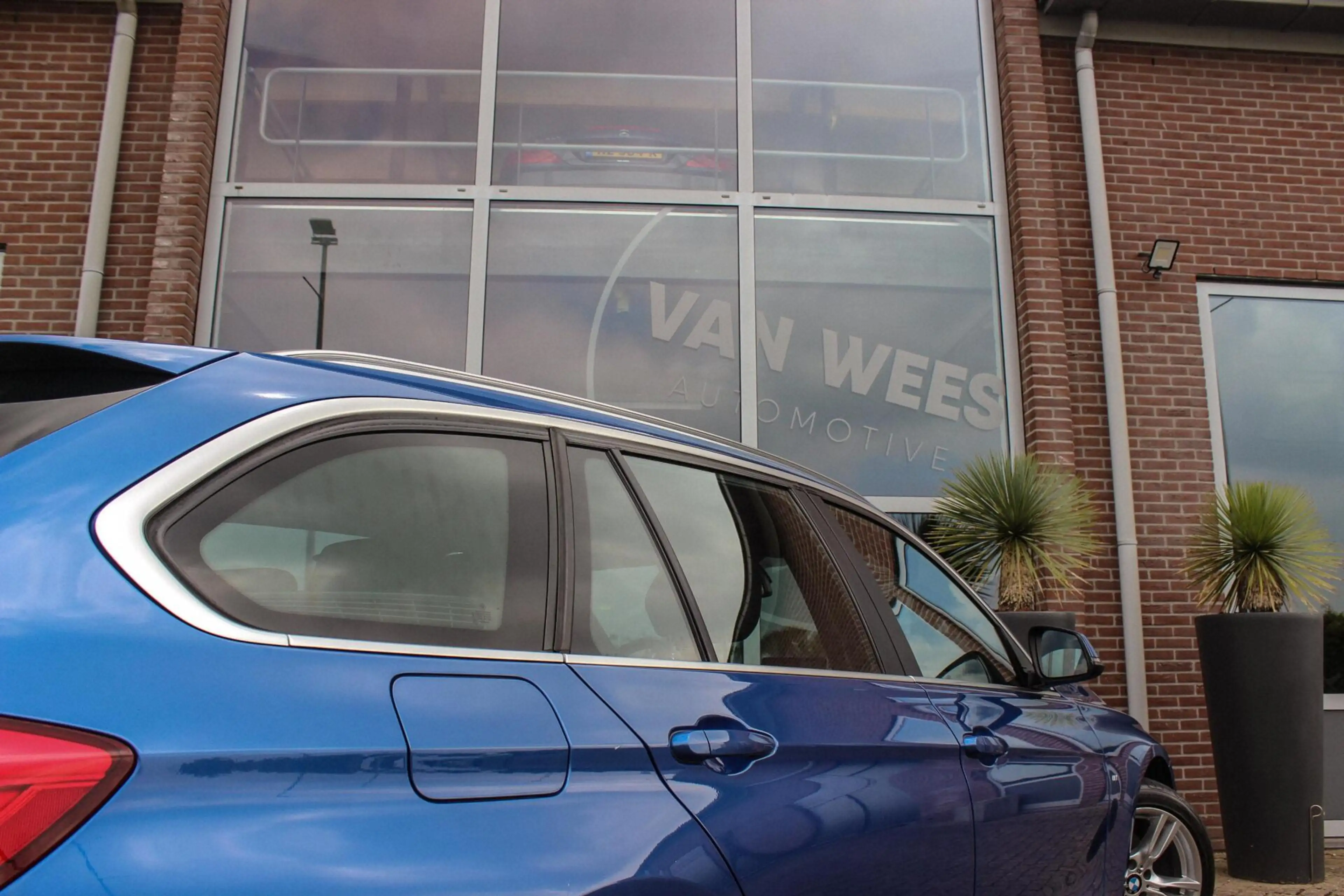 BMW 316 3-serie Touring 316i Limited Series M Sport | NL a — photo 45
