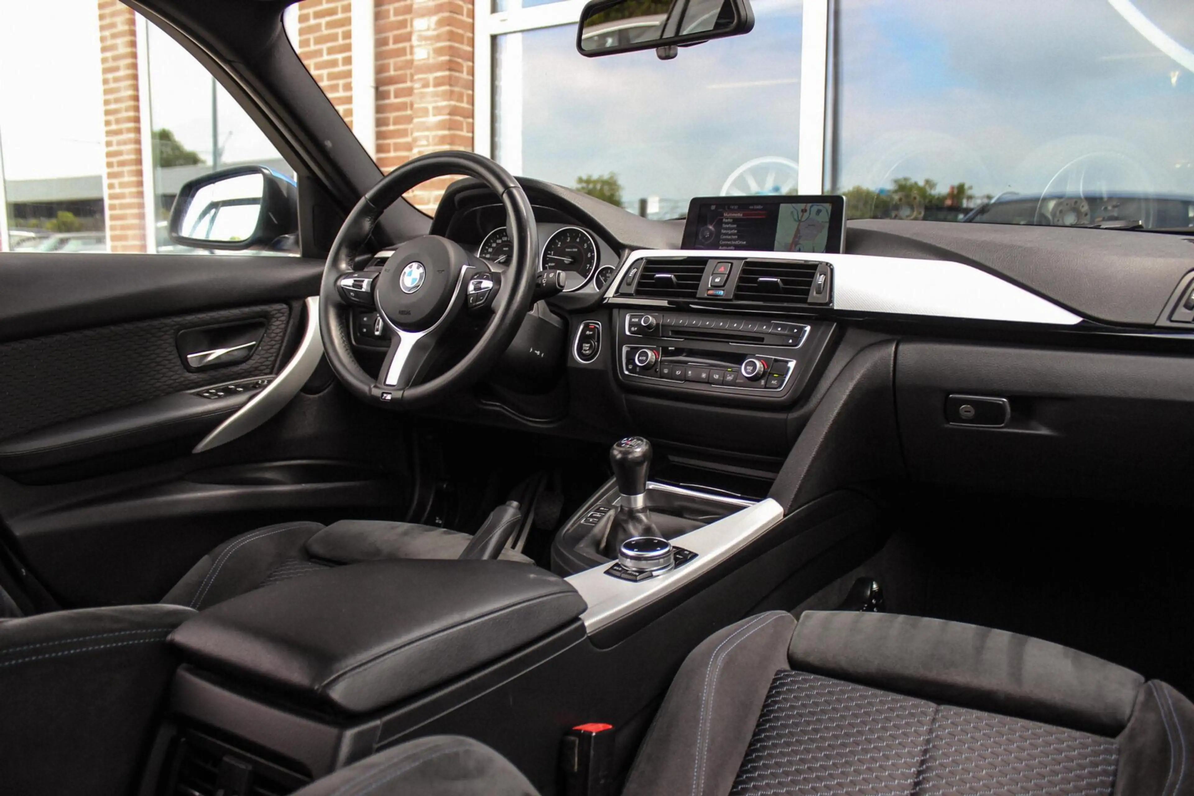 BMW 316 3-serie Touring 316i Limited Series M Sport | NL a — photo 12