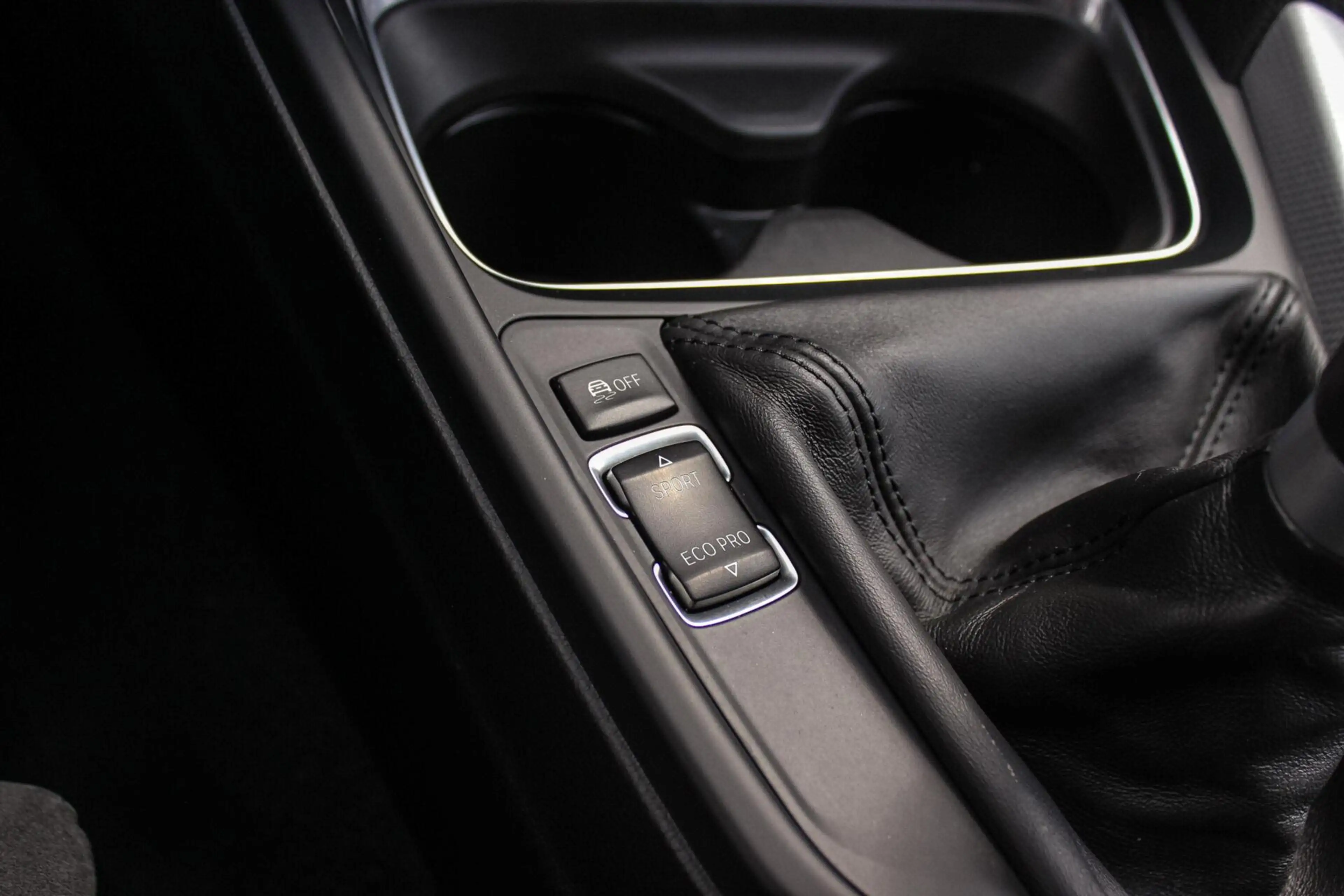 BMW 316 3-serie Touring 316i Limited Series M Sport | NL a — photo 29