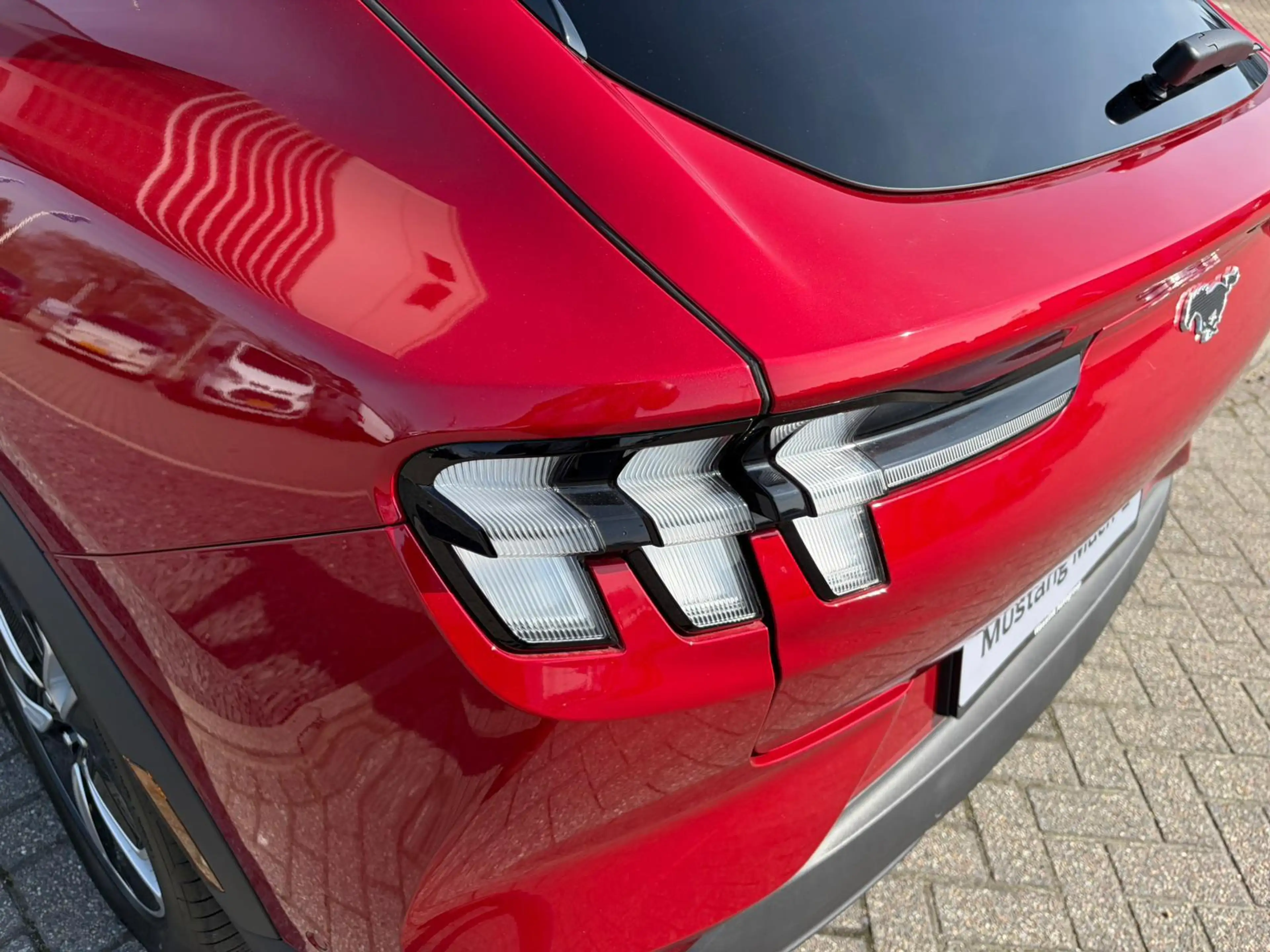 Ford Mustang Mach-E 75kWh 269pk Automaat | Navigatie | Leder | — photo 12