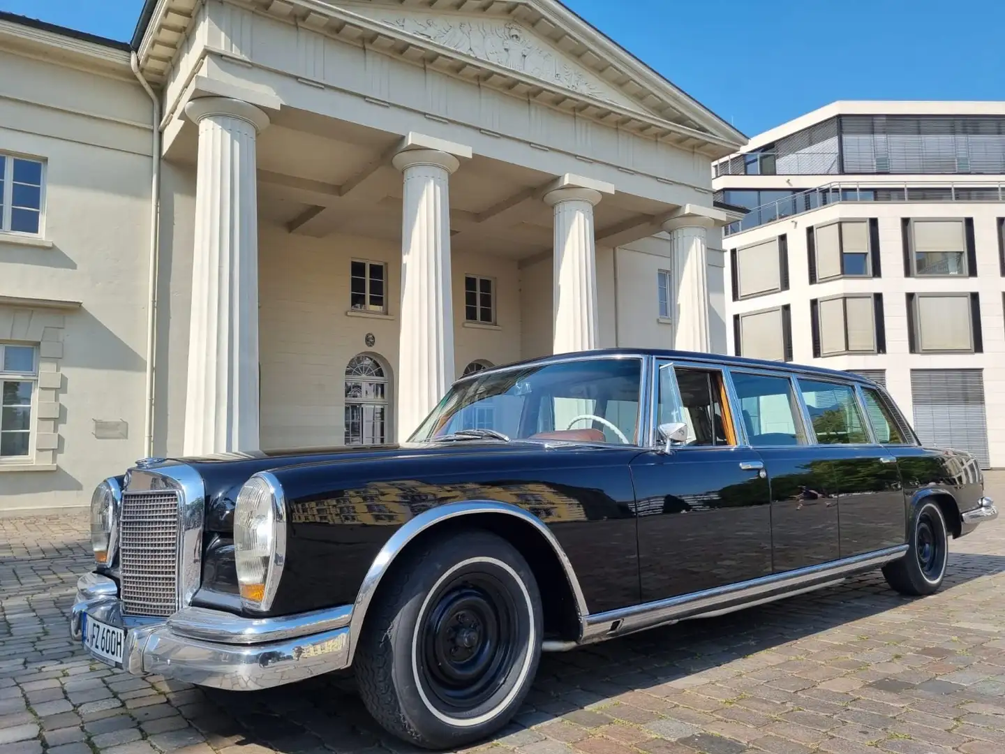 Mercedes-Benz 600 W100 Pulmann Negru - 1