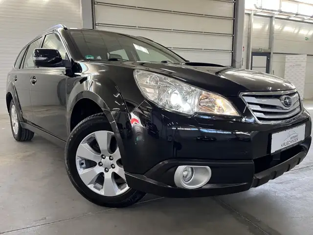 Subaru OUTBACK /Legacy 4x4 Comfort LEDER/BEIGE XENON AHK 2.0 DIES