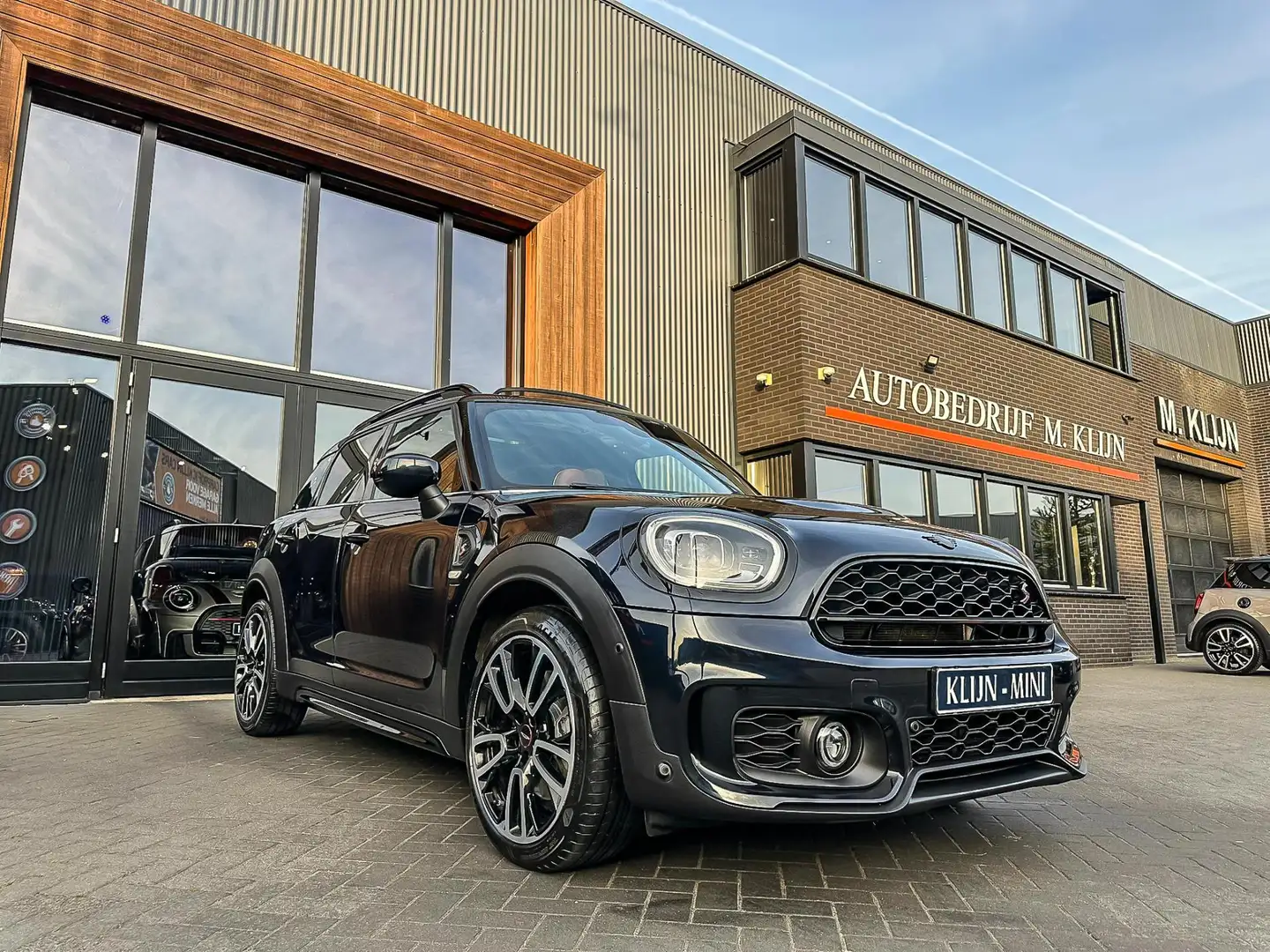 MINI Cooper S Countryman Mini 2.0 ALL4 John Cooper Works F1 Aut/Bruin leer/ Zwart - 1