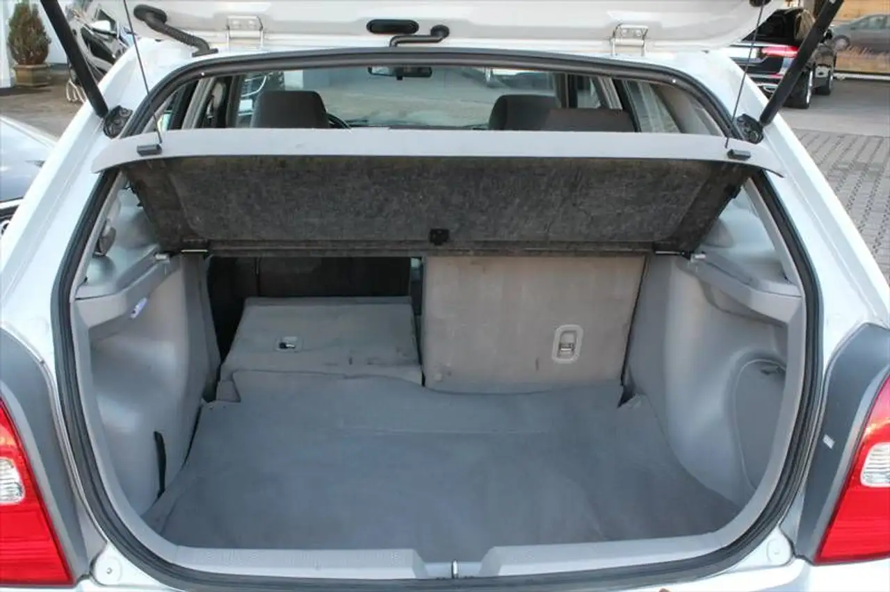 Mazda 323 F 5-tür Autom-Getriebe 1.Hd -ohne TÜV-, foto 12