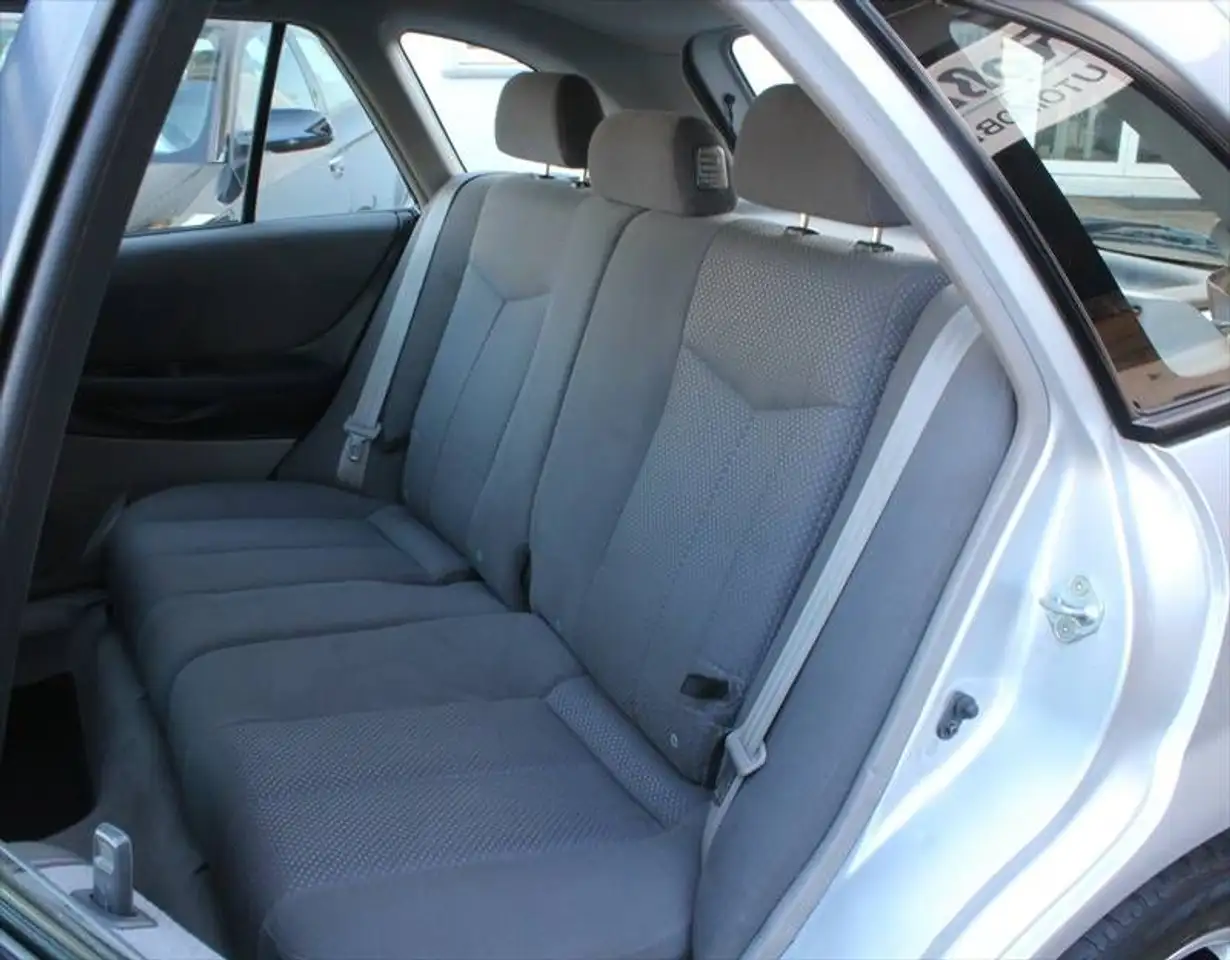 Mazda 323 F 5-tür Autom-Getriebe 1.Hd -ohne TÜV-, foto 7
