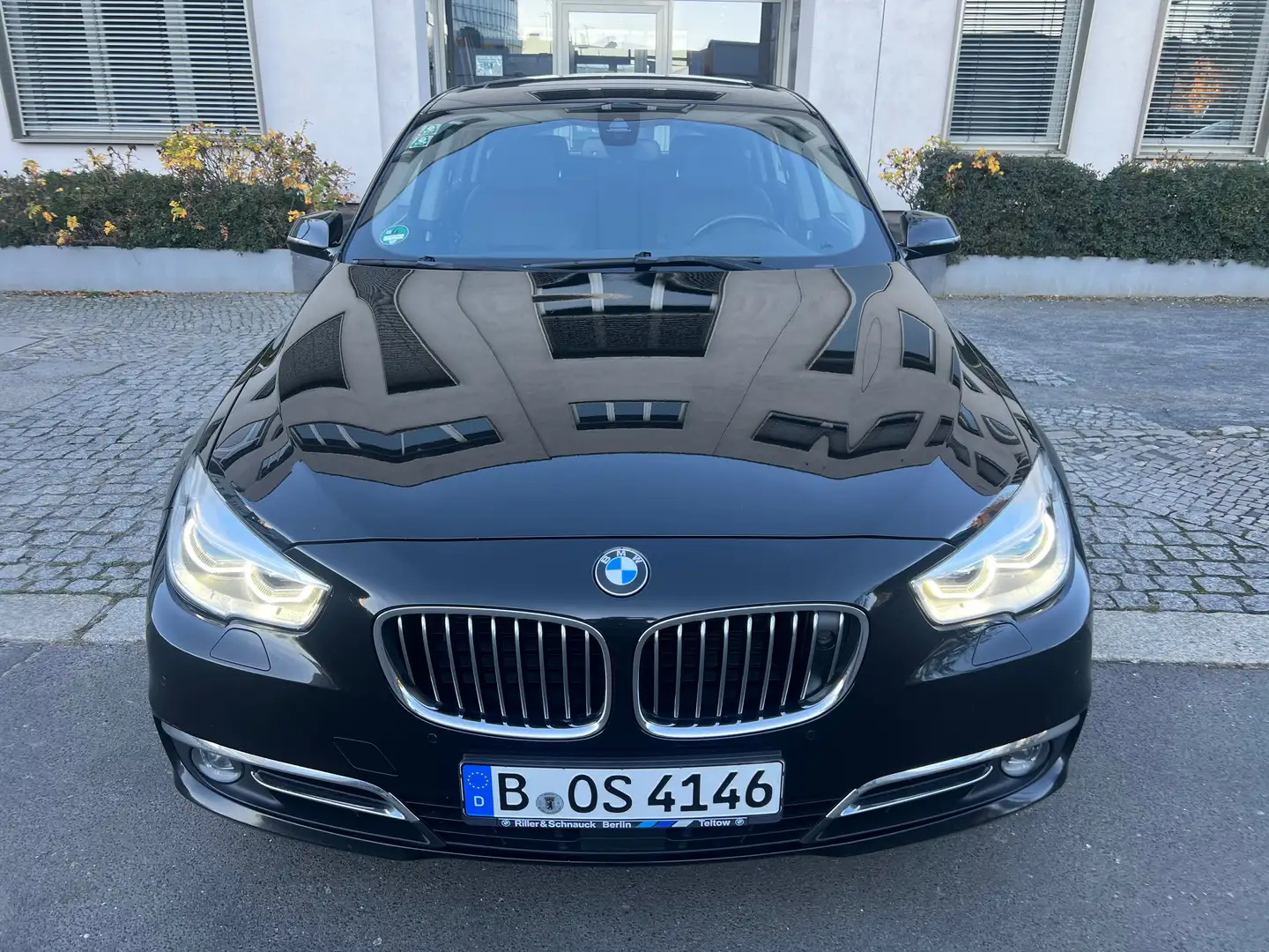 BMW 535 535 d xDrive GT Luxury Schwarz - 2