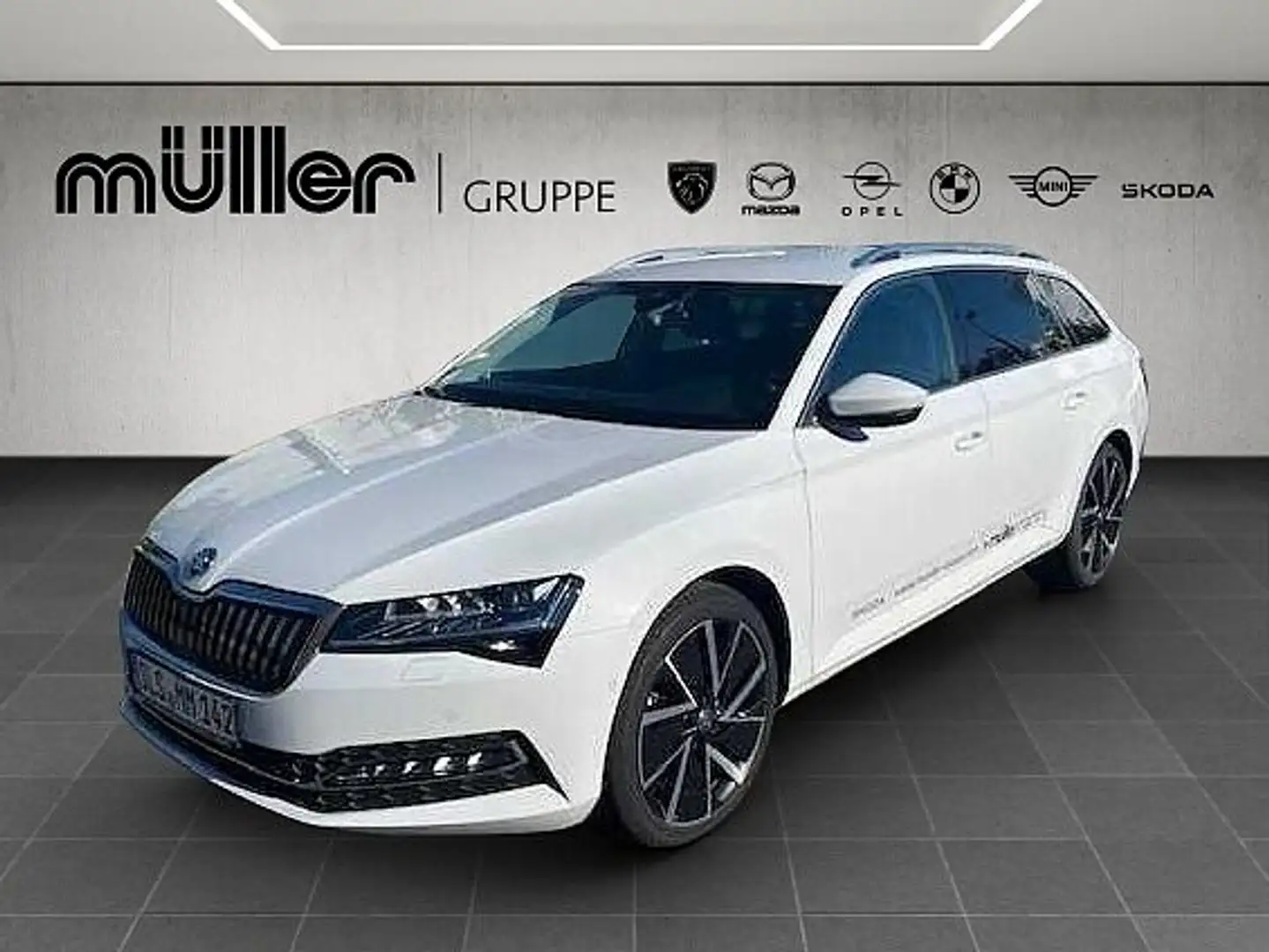 Skoda Superb Combi Style 2.0 TDI DSG AHK 19' LM NAVI Weiß - 1