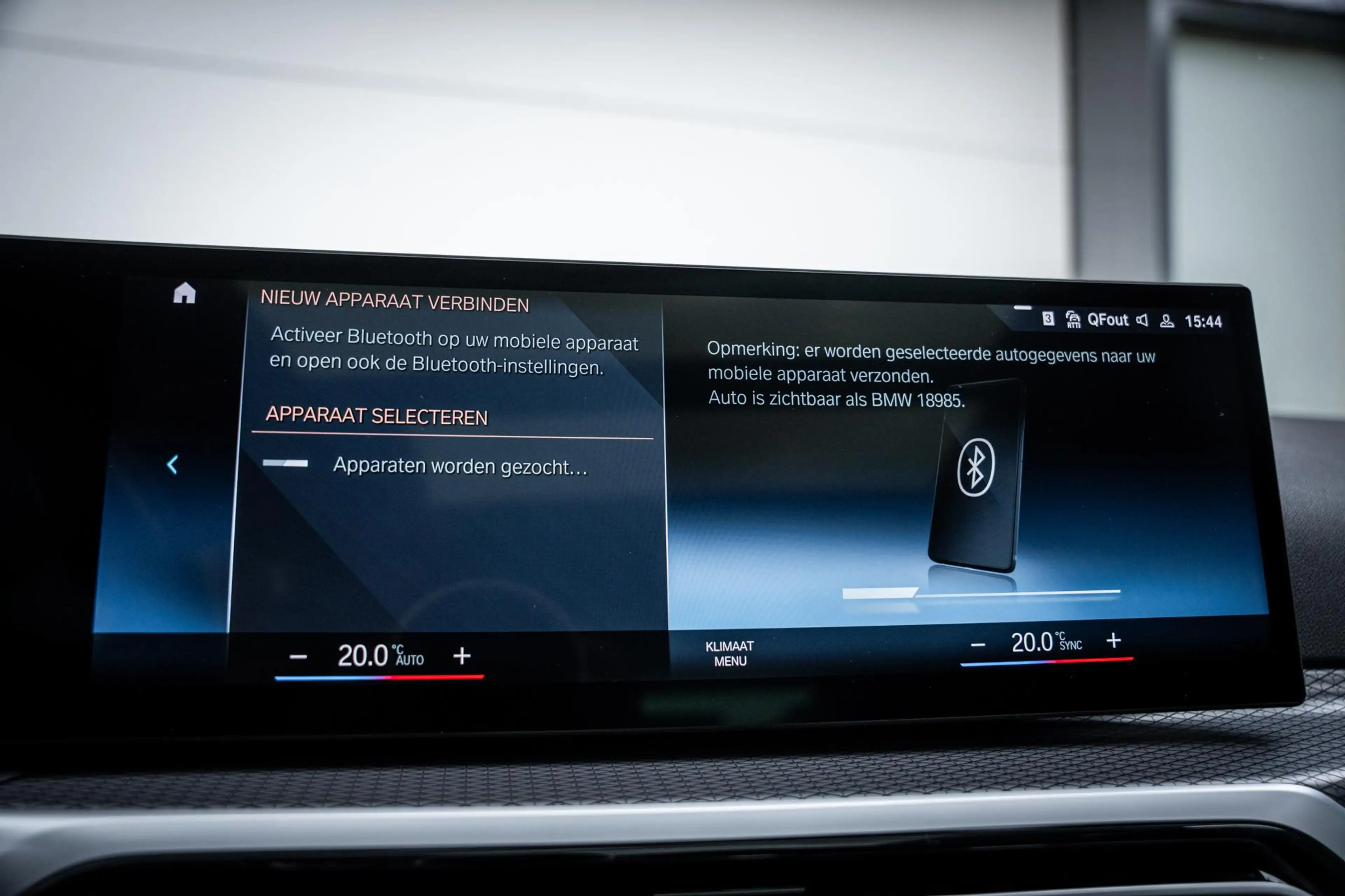 BMW 330 3-serie Touring 330e xDrive M-Sport Pro Pano-dak|D — photo 31