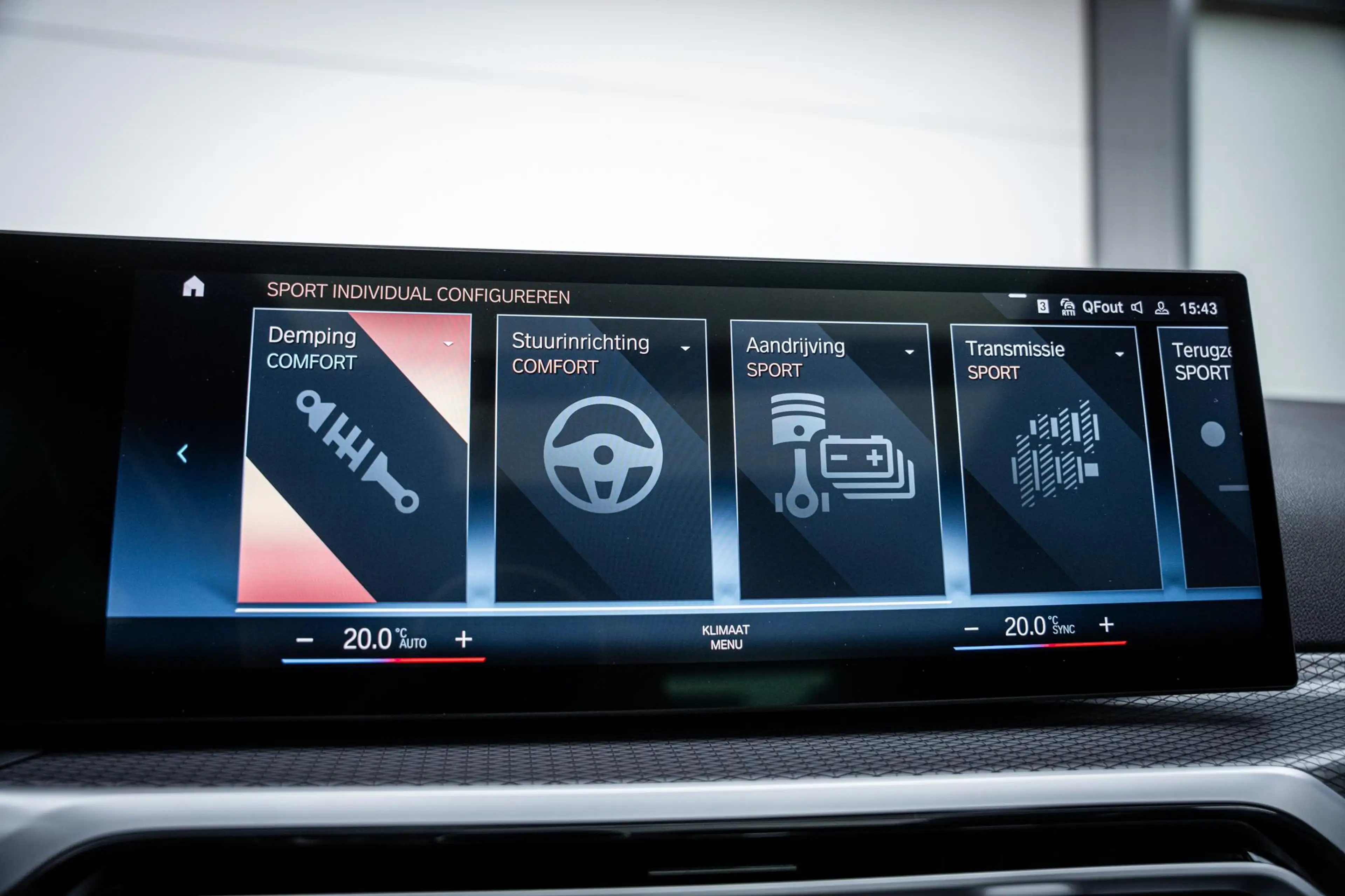 BMW 330 3-serie Touring 330e xDrive M-Sport Pro Pano-dak|D — photo 32