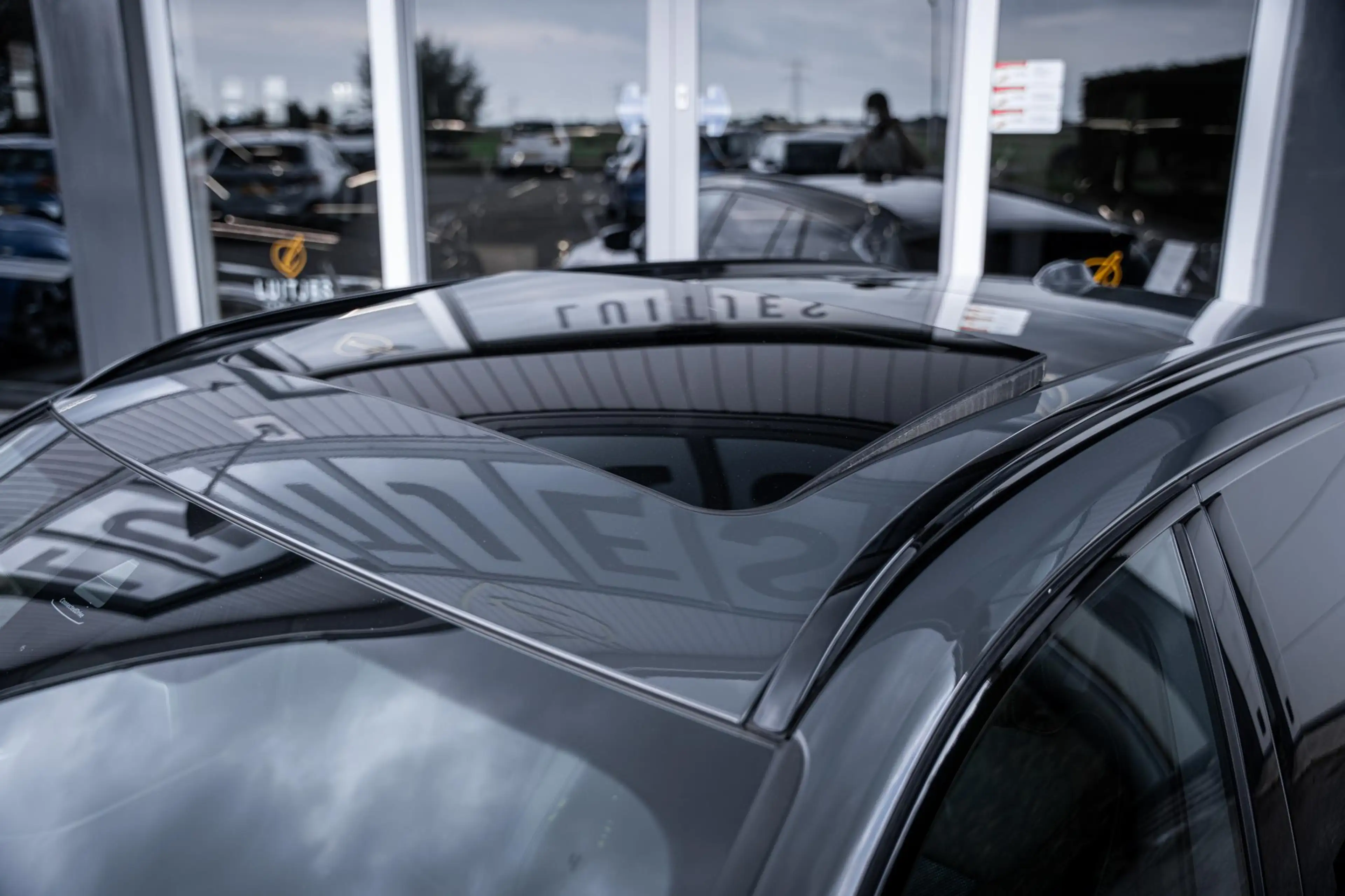 BMW 330 3-serie Touring 330e xDrive M-Sport Pro Pano-dak|D — photo 22
