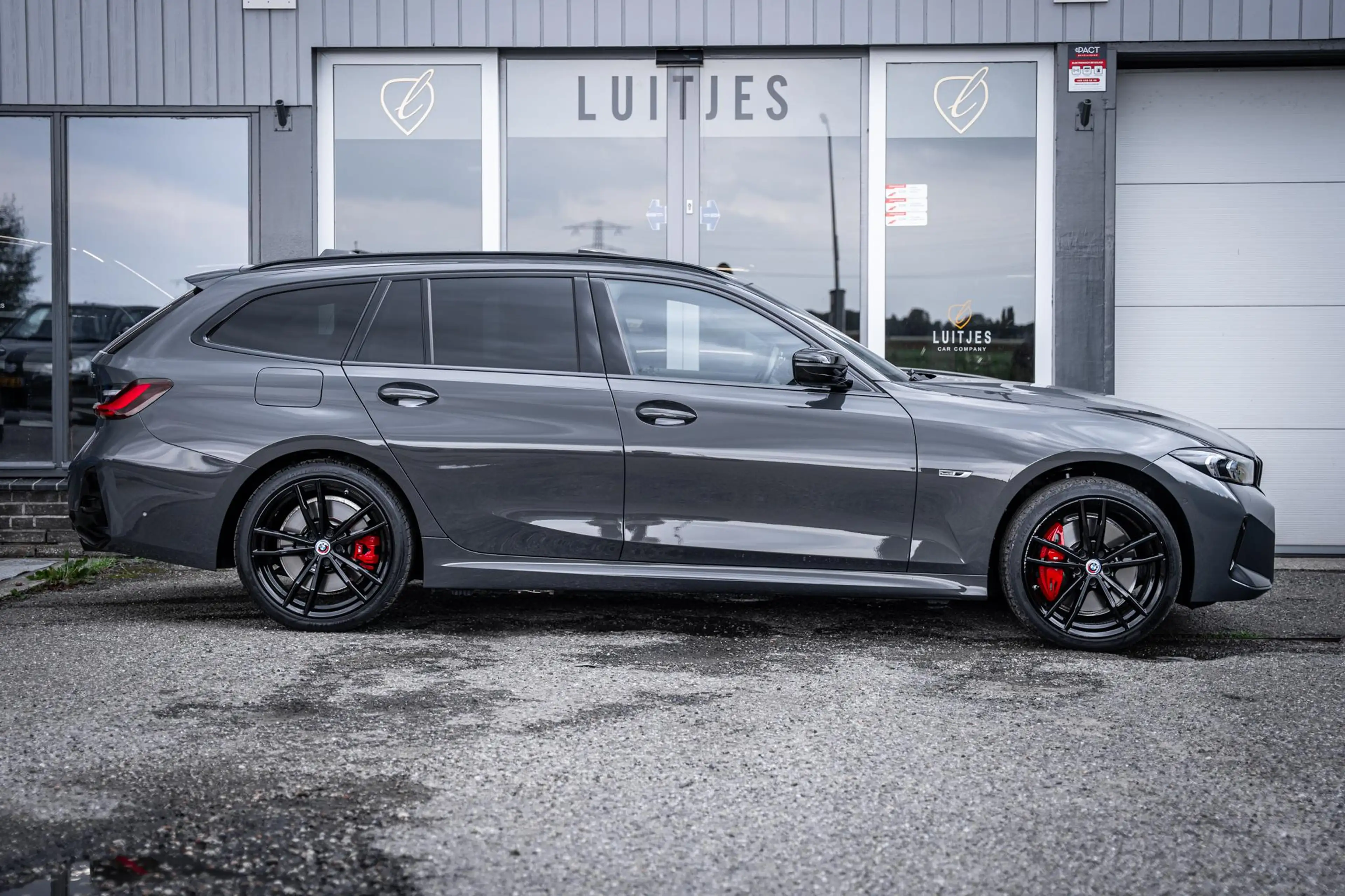 BMW 330 3-serie Touring 330e xDrive M-Sport Pro Pano-dak|D — photo 10