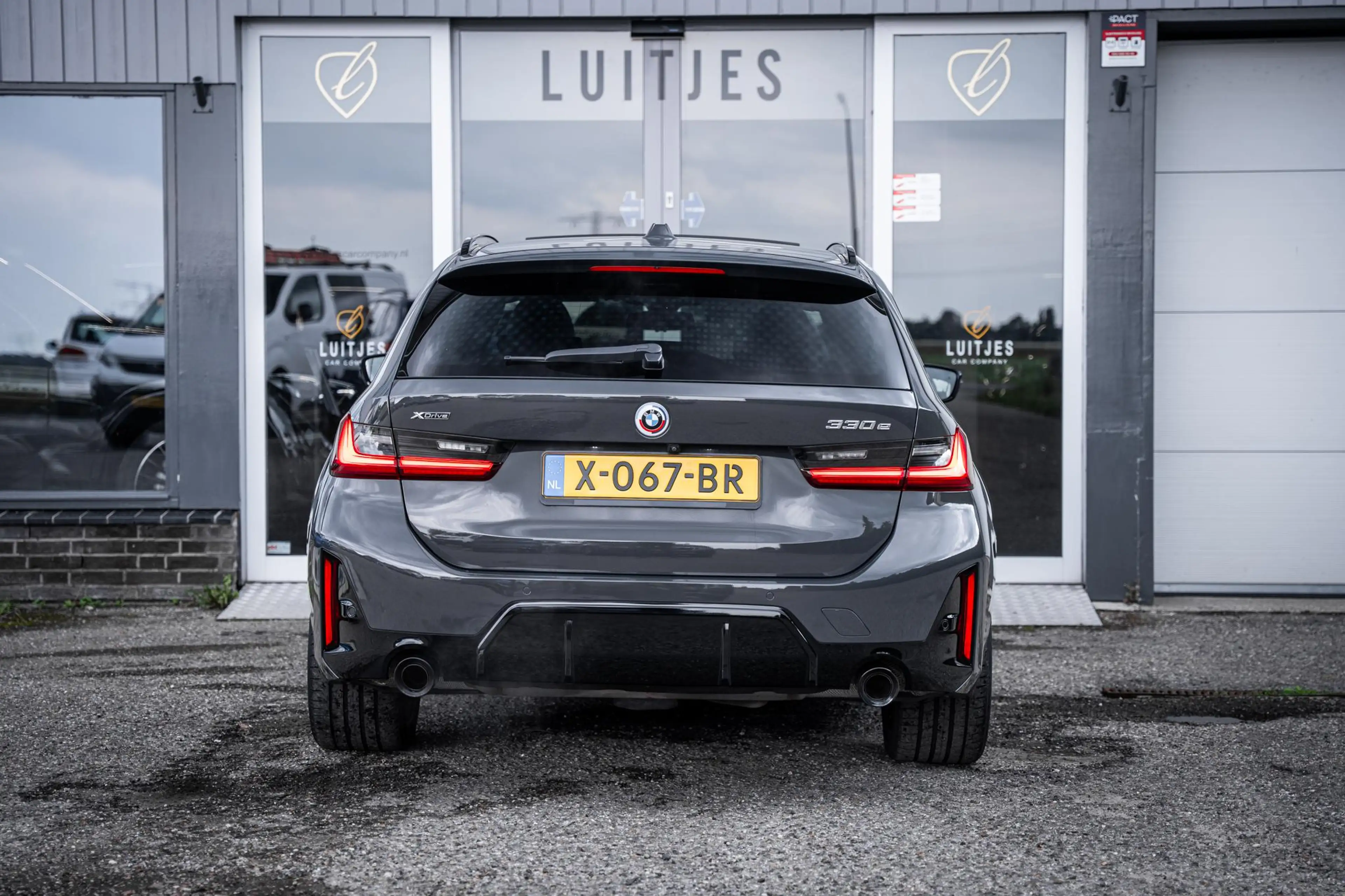 BMW 330 3-serie Touring 330e xDrive M-Sport Pro Pano-dak|D — photo 12