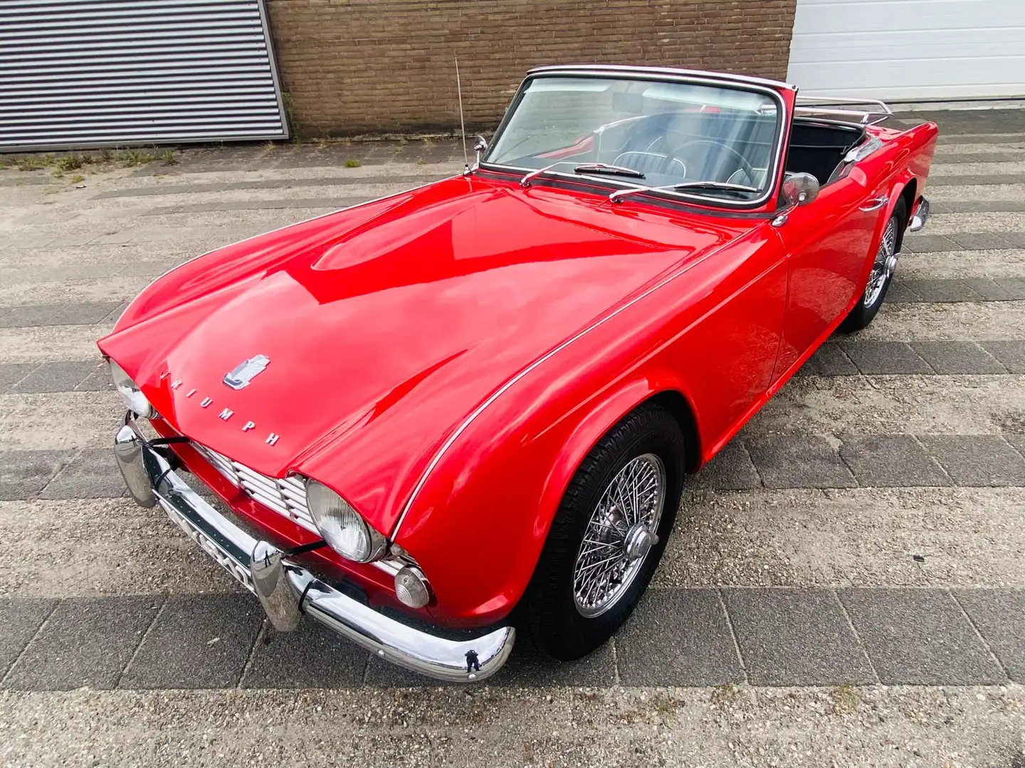 Triumph TR4 1964 met overdrive Rood - 1