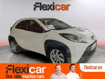 1.0 VVT-i x-play
