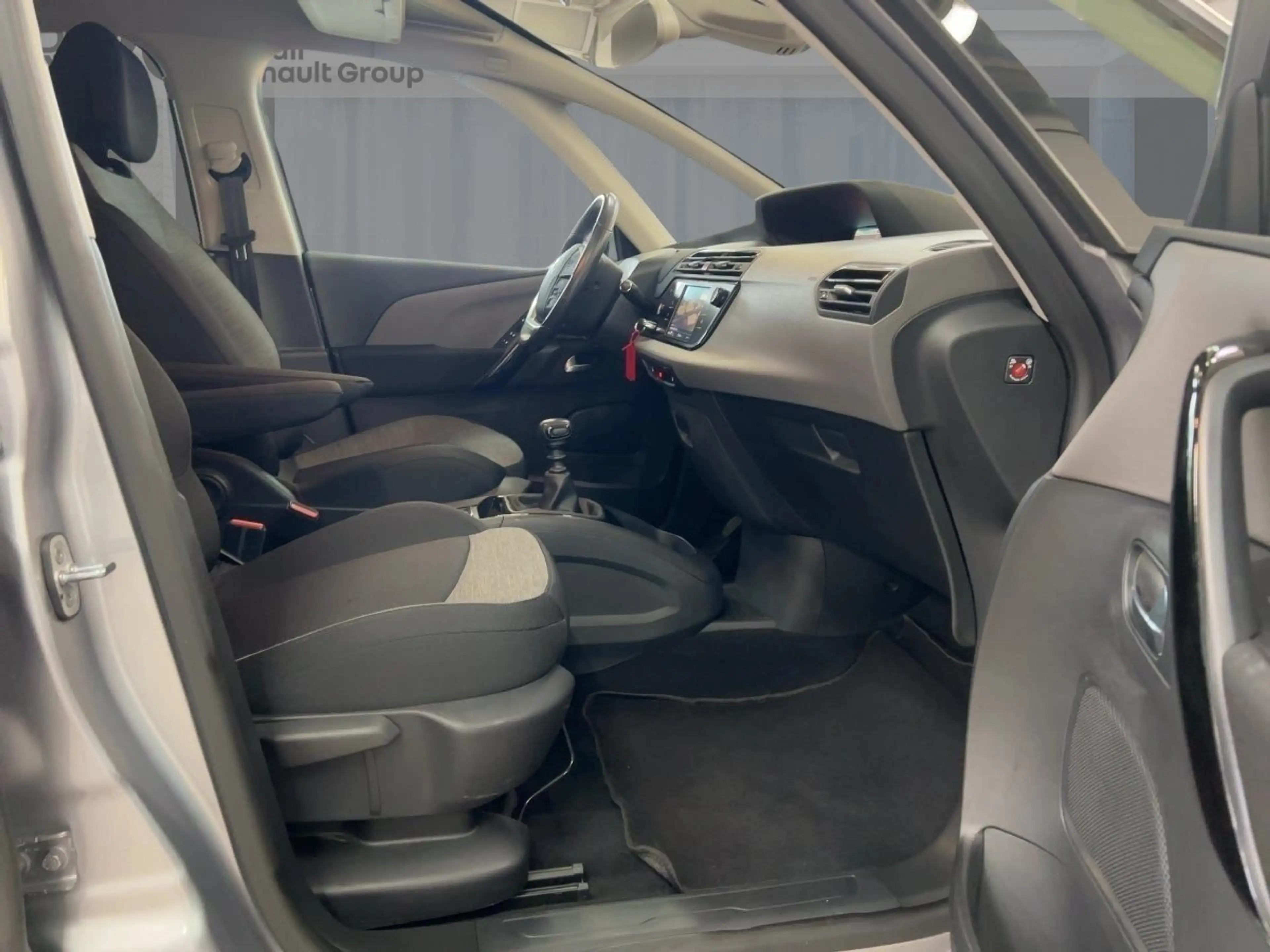 Citroen Spacetourer C4 1.2 PureTech 130 Selection S&S PDC — photo 8