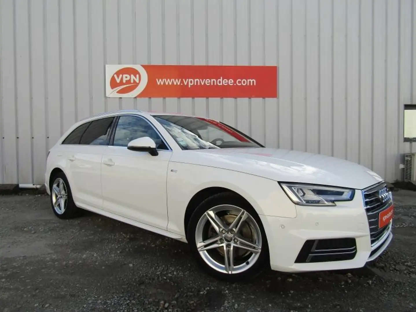 Audi A4 2.0 TFSI 190ch ultra S line S tronic 7 Blanc - 1