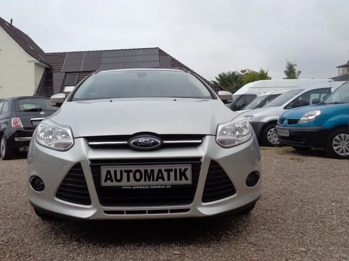 Ford Focus Turnier Trend Plateado - 1