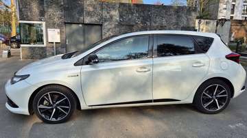 Auris Hybride 136ch Collection