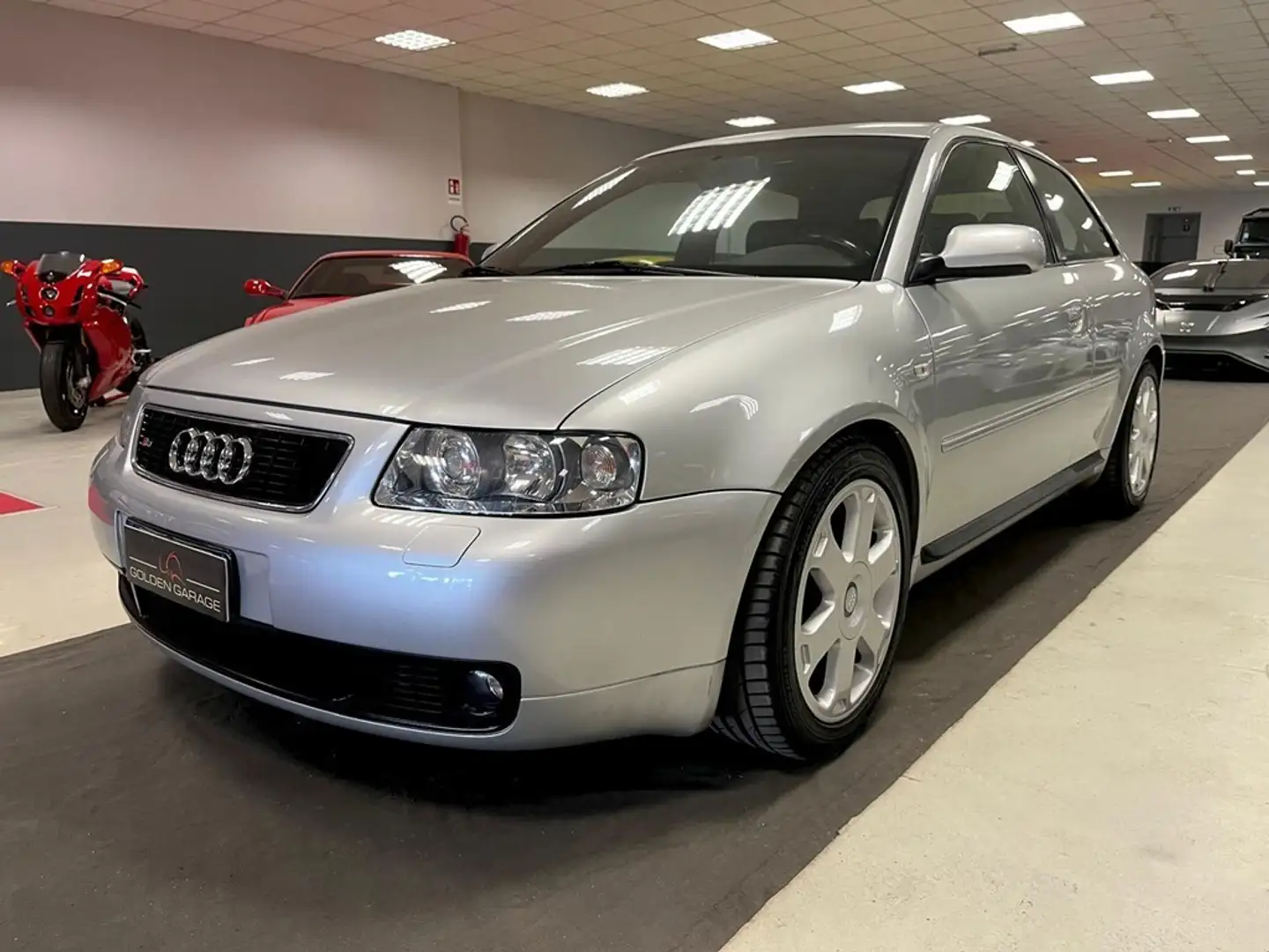 Audi S3 Audi S3 1.8 Turbo cat Quattro Plateado - 2