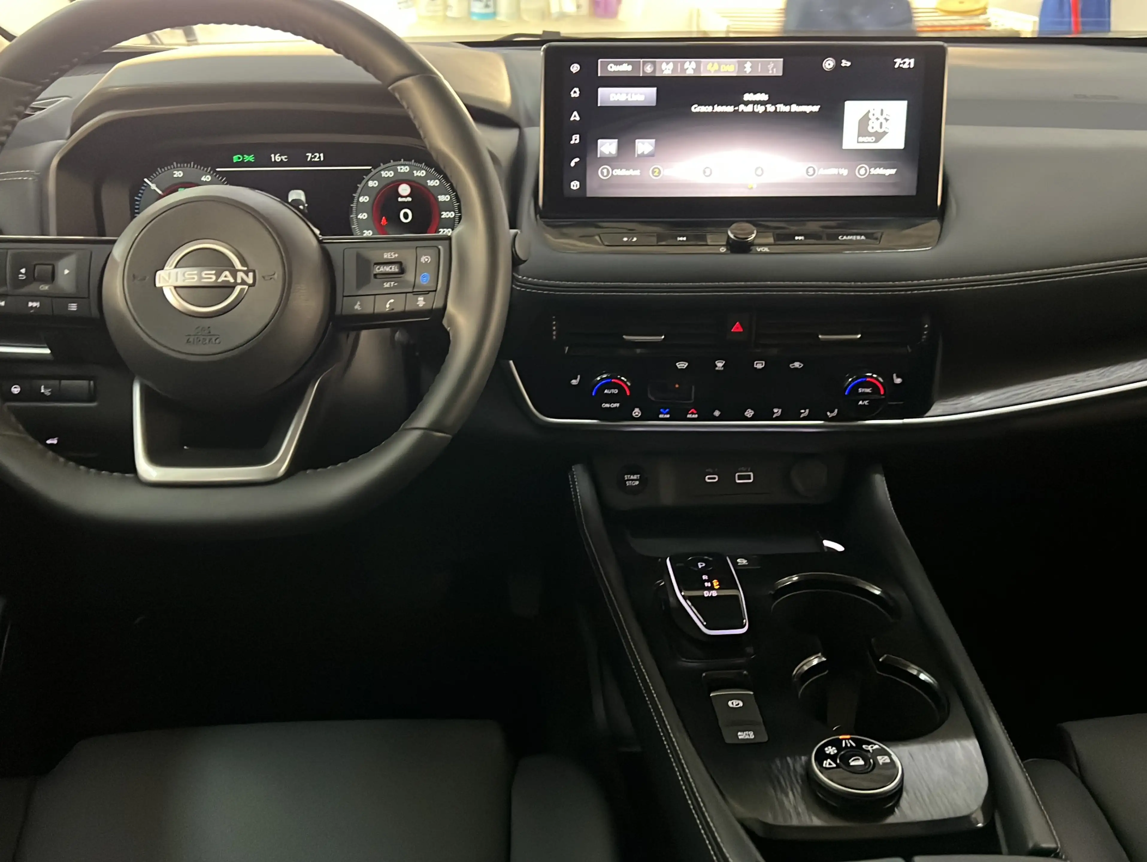 Nissan X-Trail 1.5 VC-T e-Power e-4orce Tekna*20Zoll — photo 15