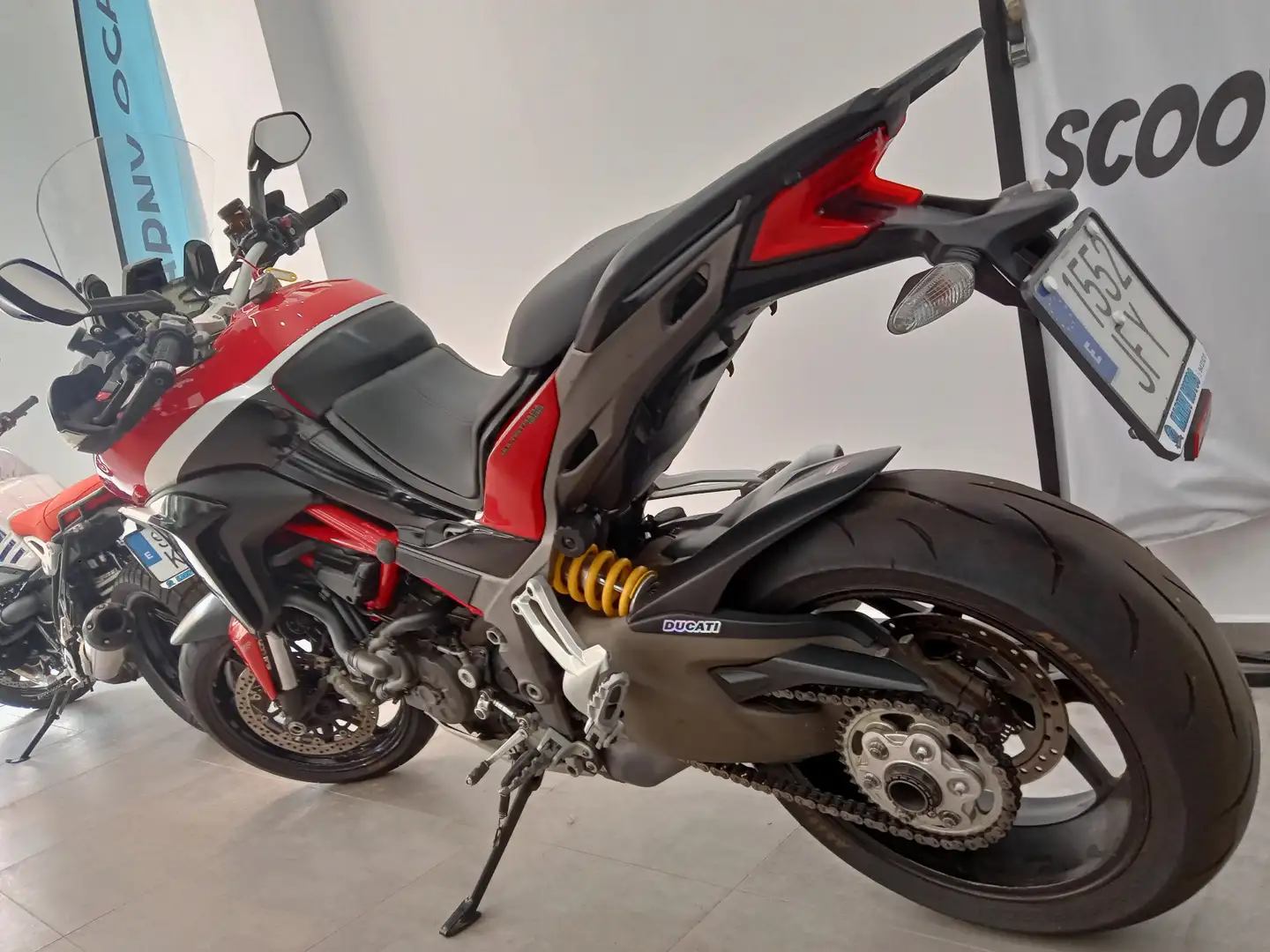 Ducati Multistrada 1200 - 1