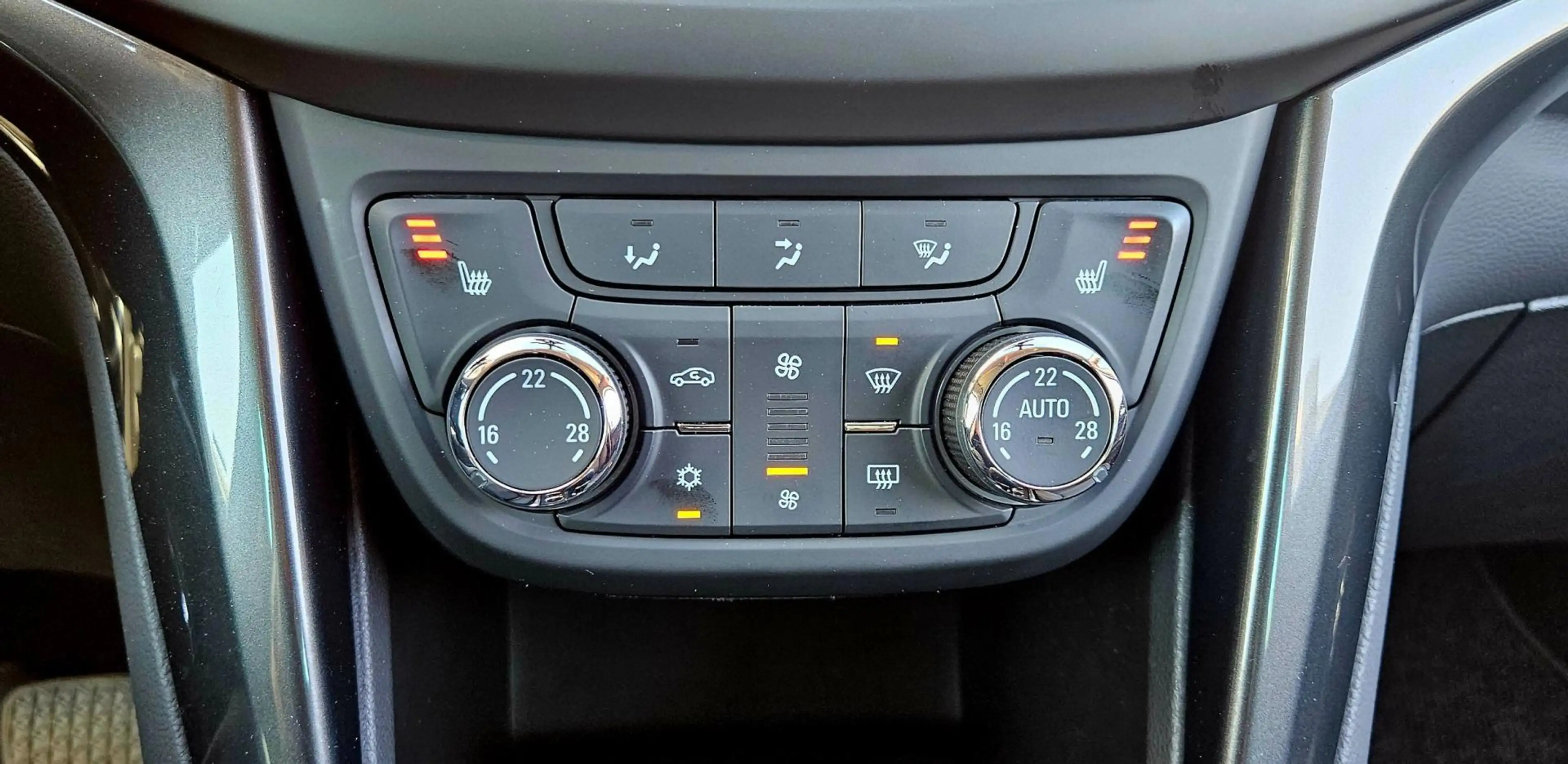 Opel Zafira 1.4 Turbo Innovation — photo 13