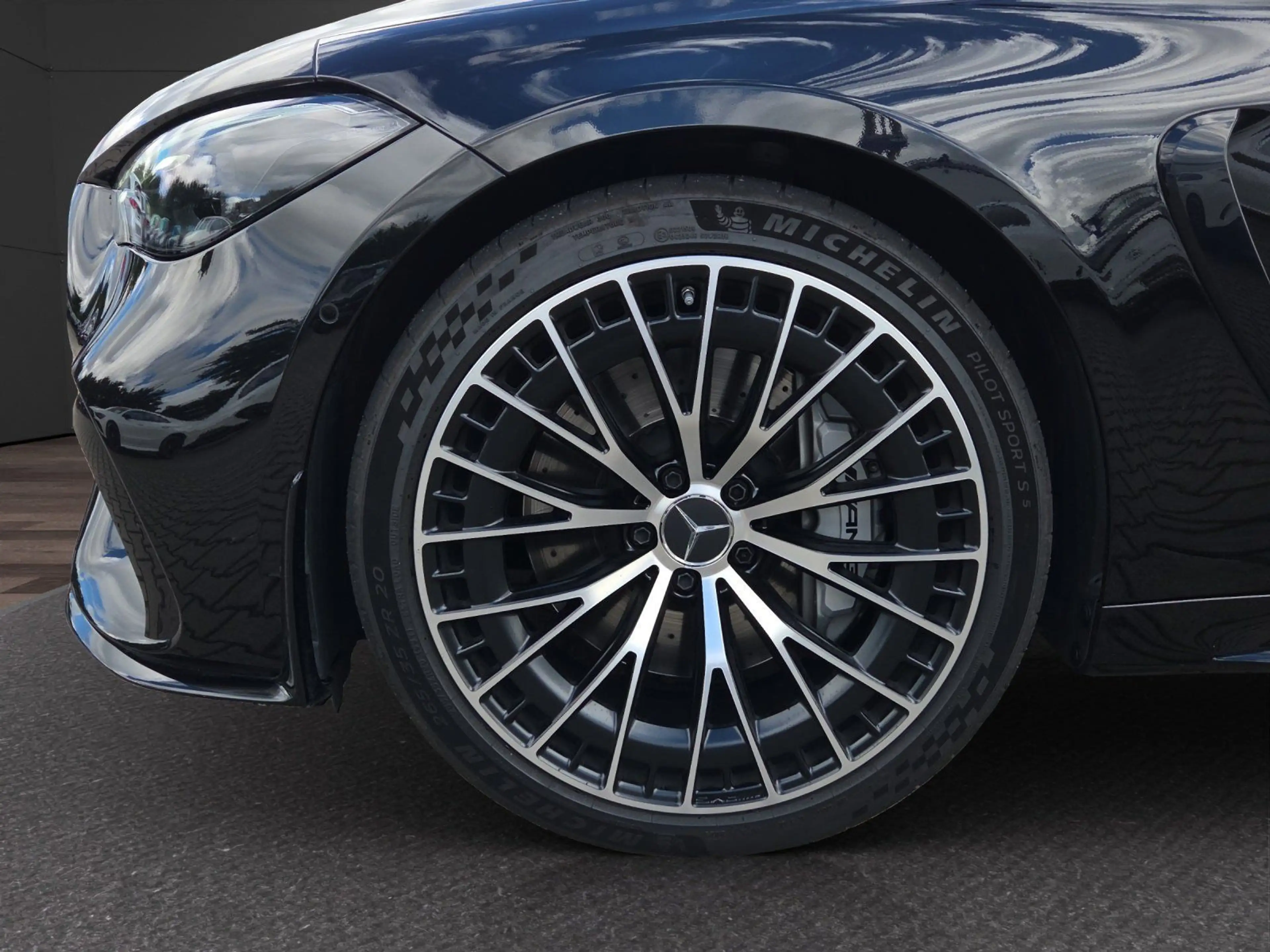 Mercedes-Benz CLE 53 AMG 4M NIGHT+PANO+20"+AMG-OPTIK-PAKET+360 — photo 13
