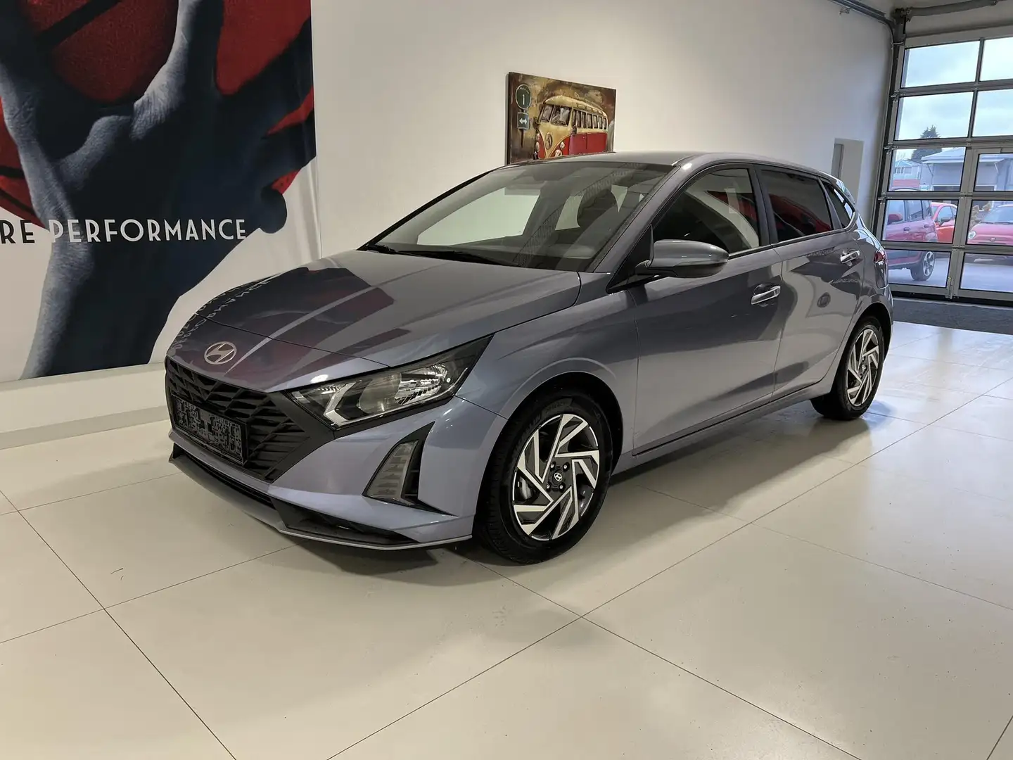 Hyundai i20 Family 1.2i 58 kW (79 PS) Navigationssystem, Kl... Blauw - 1