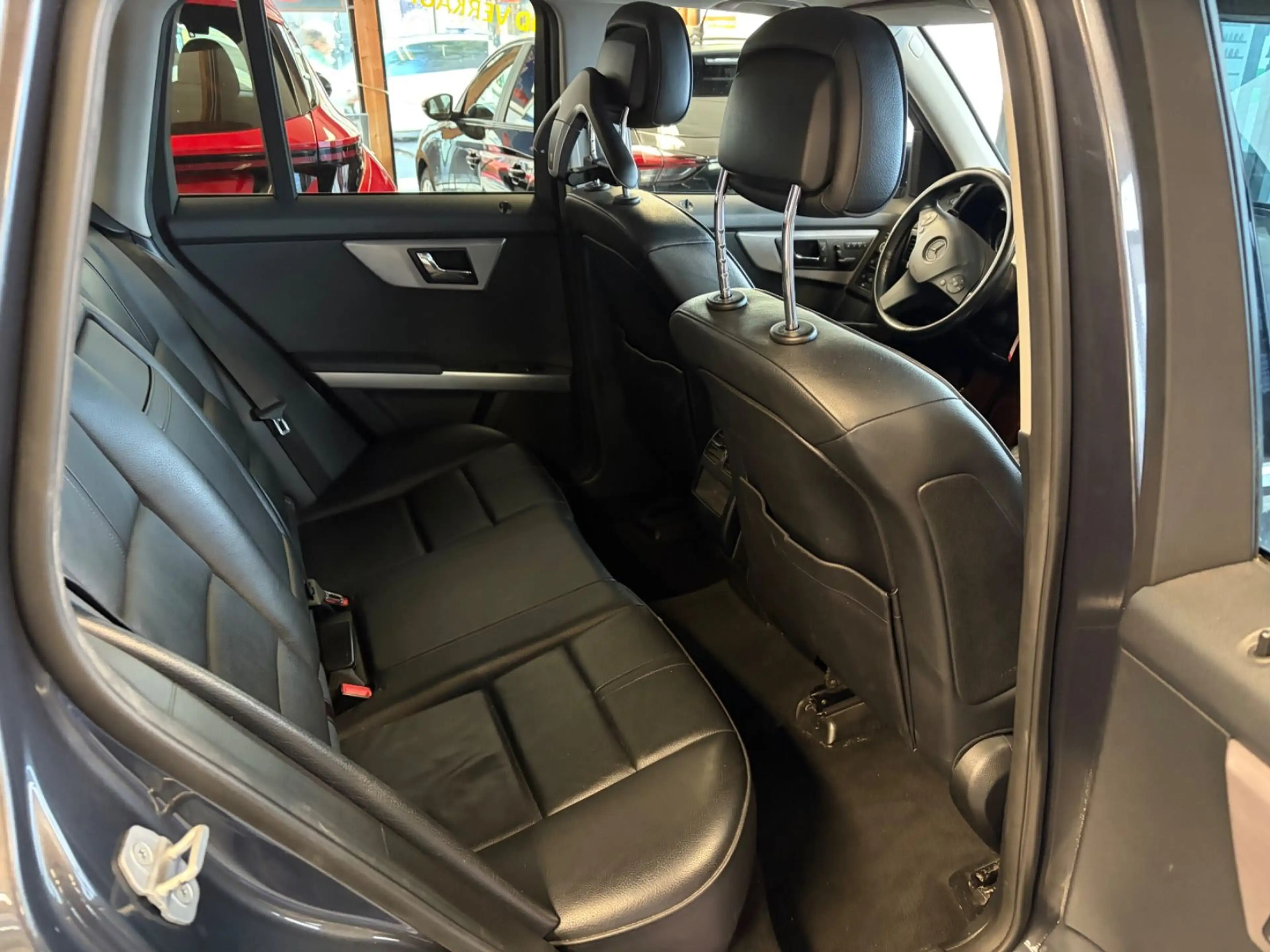 Mercedes-Benz GLK 350 CDI 4Matic Vollausstattung "SPORTPAKET" — photo 12