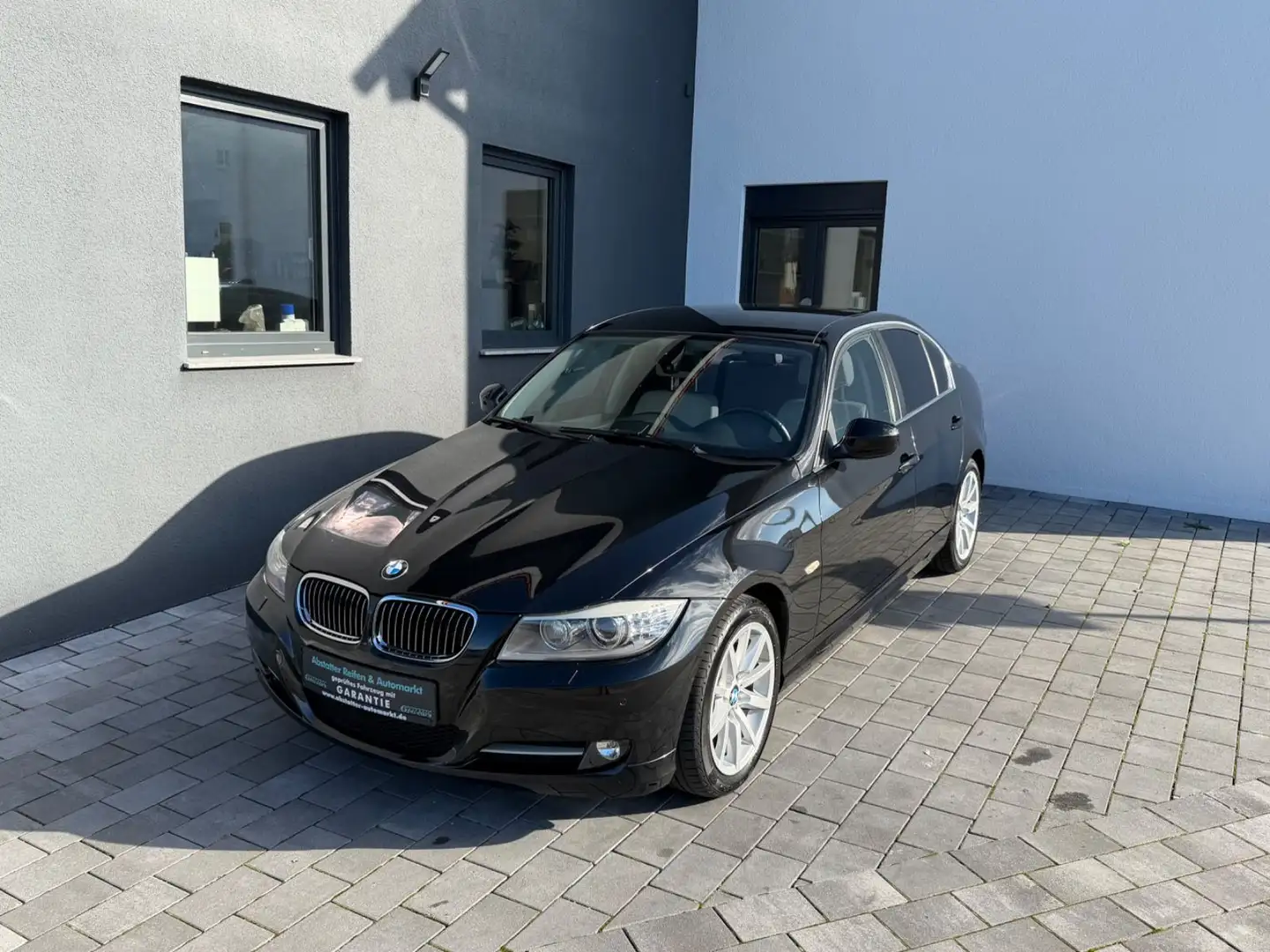 BMW 330 3 Lim. 330i Edition Automatik Schwarz - 1