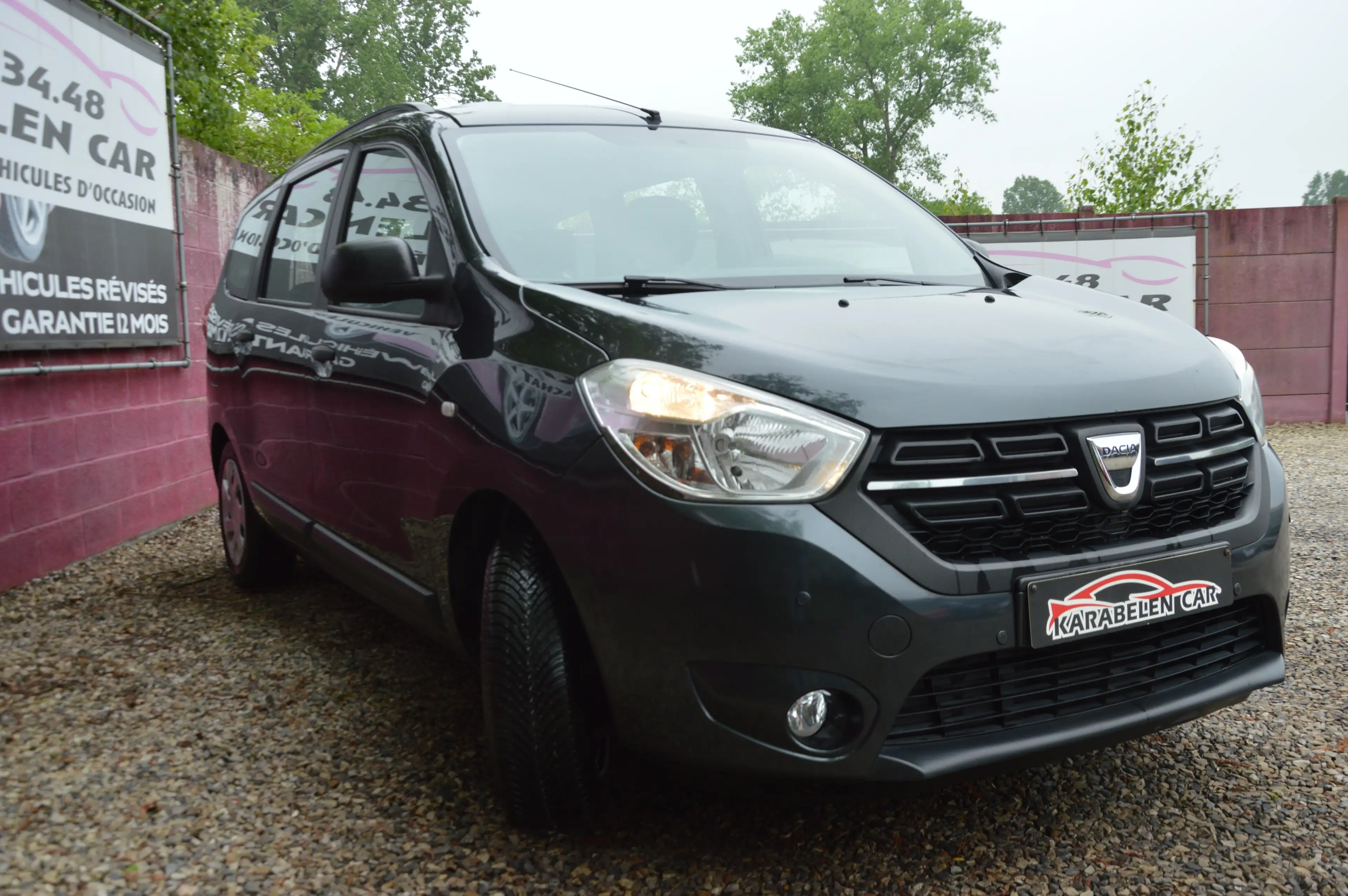 Dacia Lodgy 1.6i Laureat 7pl SENS AV/AR CLIM 72.521KM — photo 2
