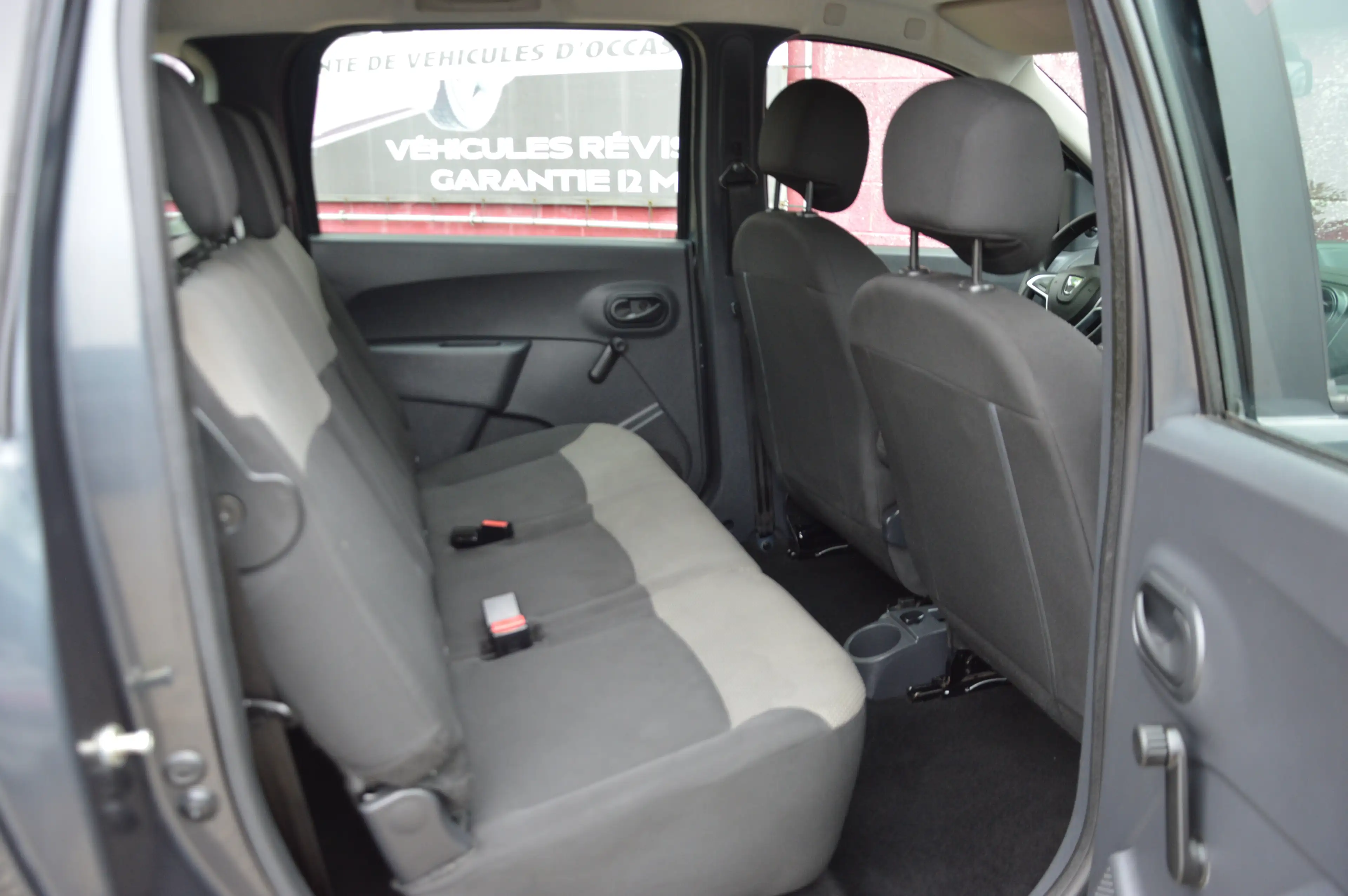 Dacia Lodgy 1.6i Laureat 7pl SENS AV/AR CLIM 72.521KM — photo 13
