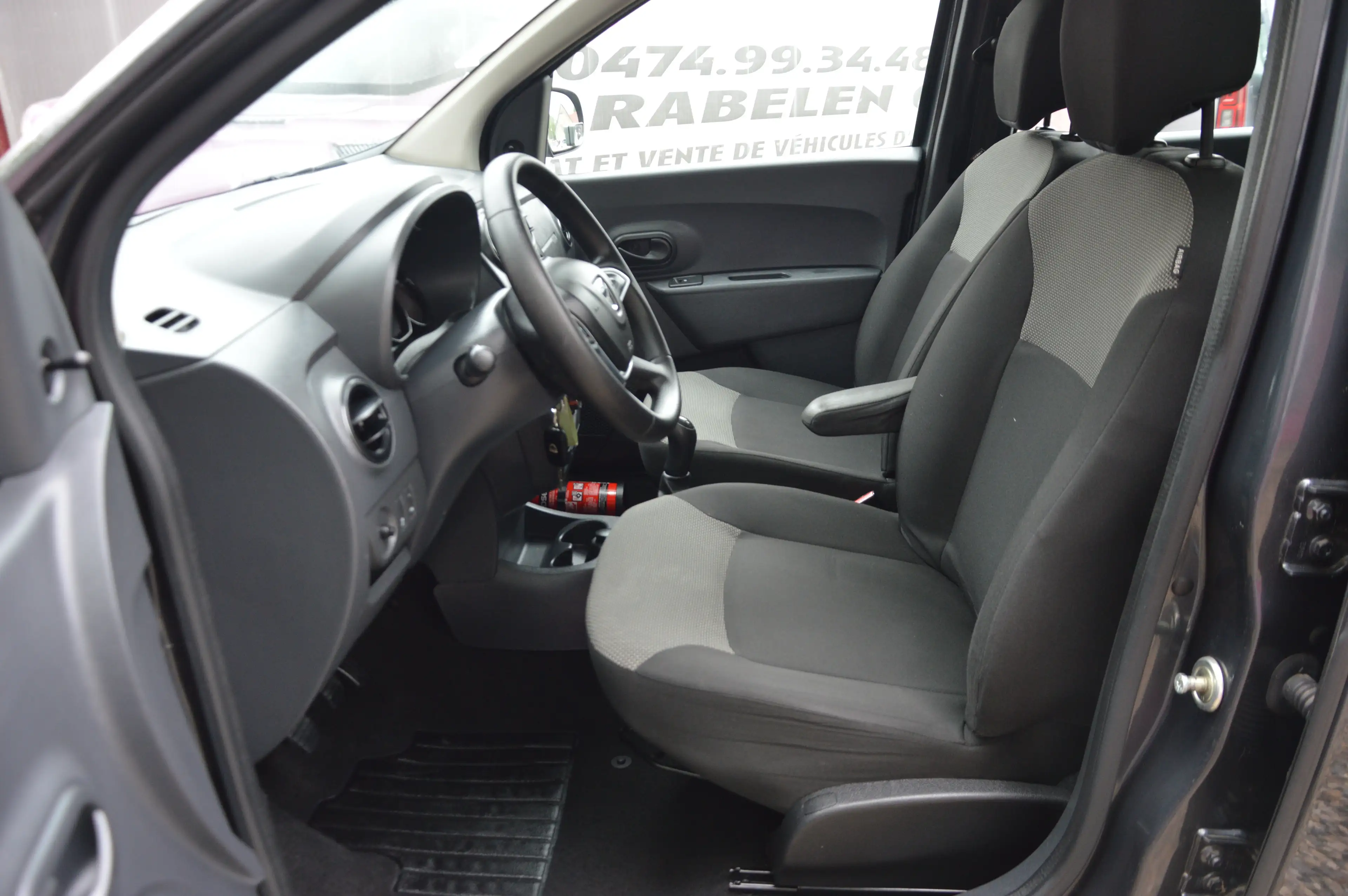 Dacia Lodgy 1.6i Laureat 7pl SENS AV/AR CLIM 72.521KM — photo 8