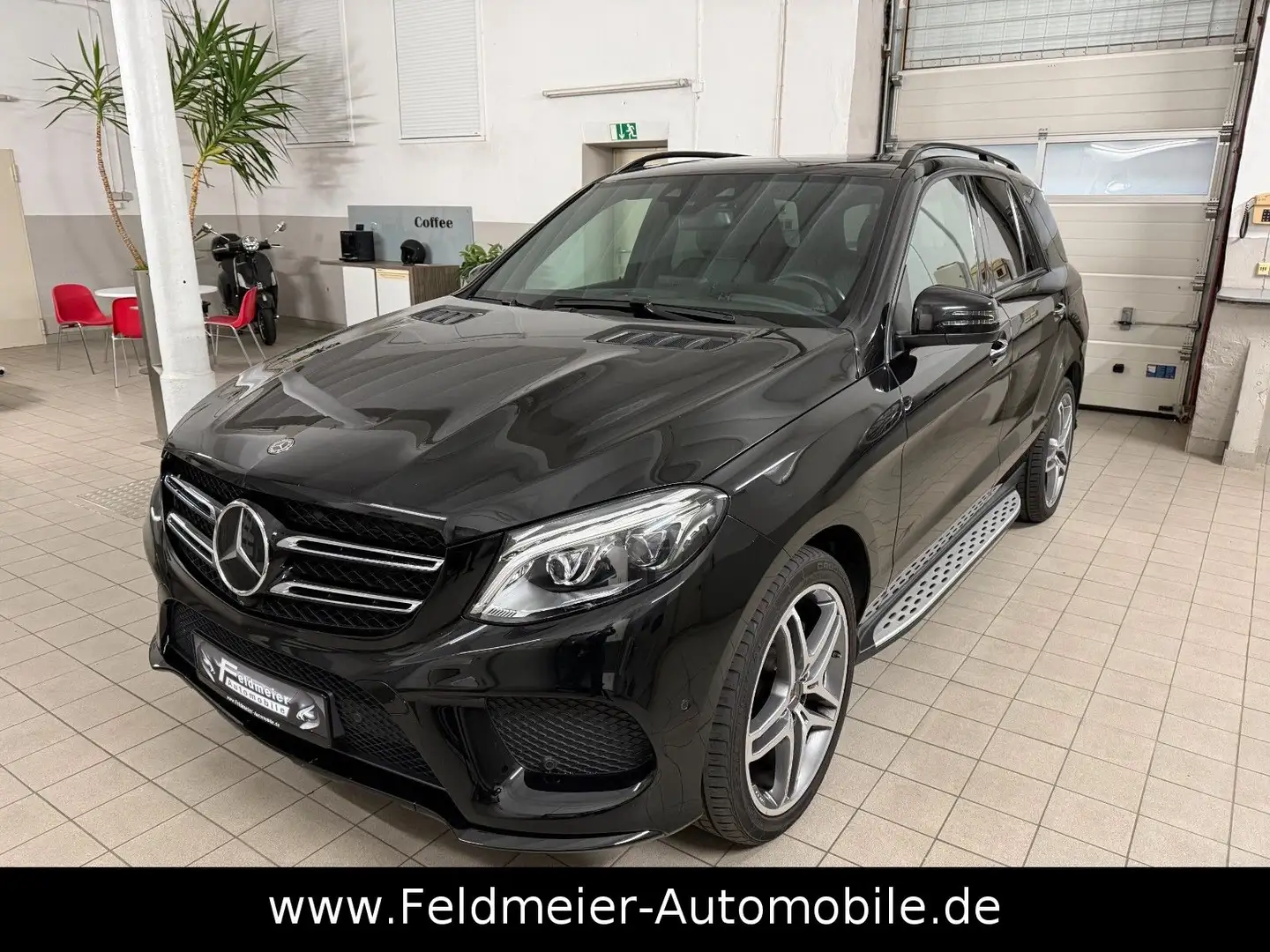 Mercedes-Benz GLE 400 4M*AMG*Night*Airmatic*Distro*KeyGO*360°* Noir - 1